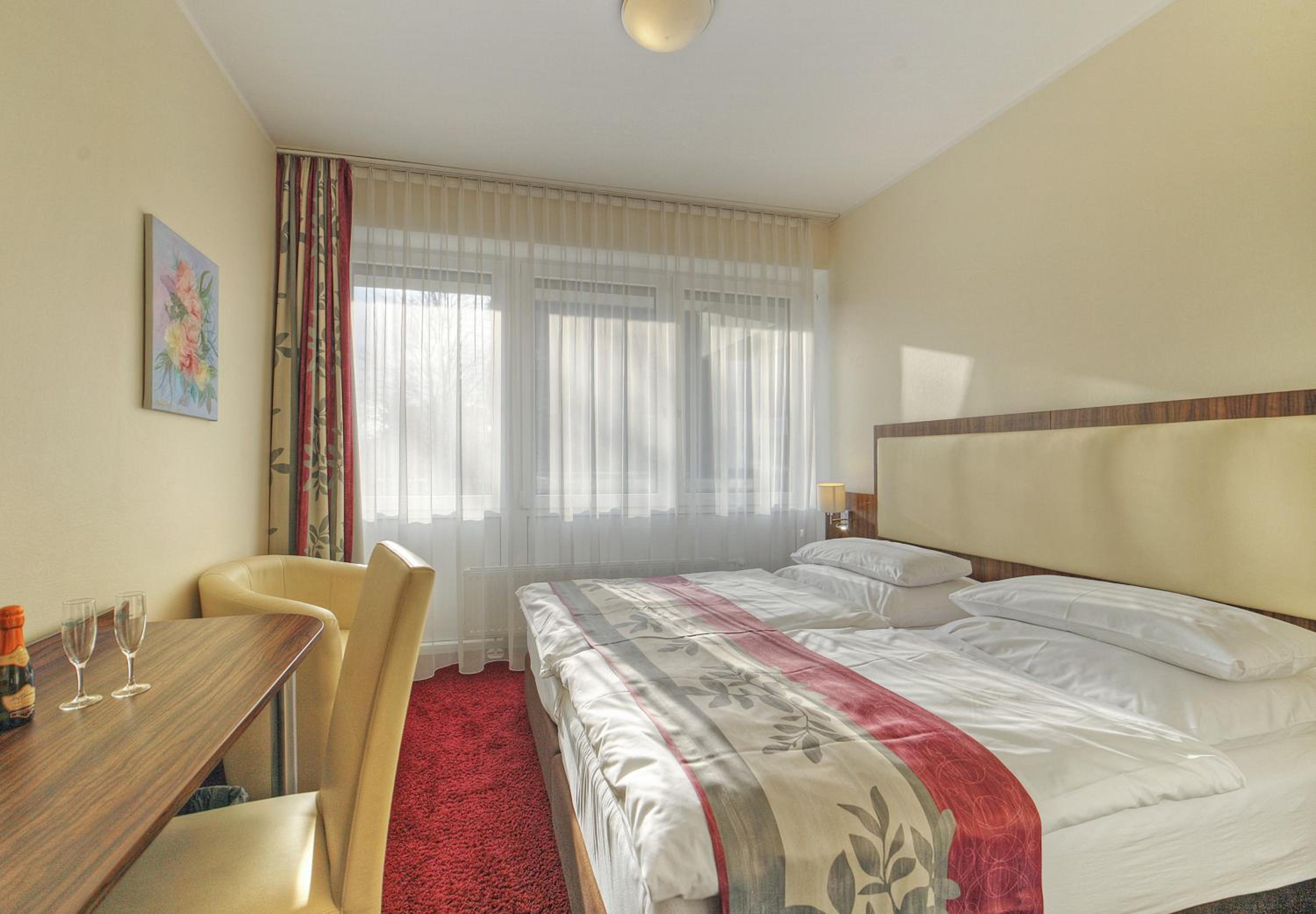 Double Room photo 3