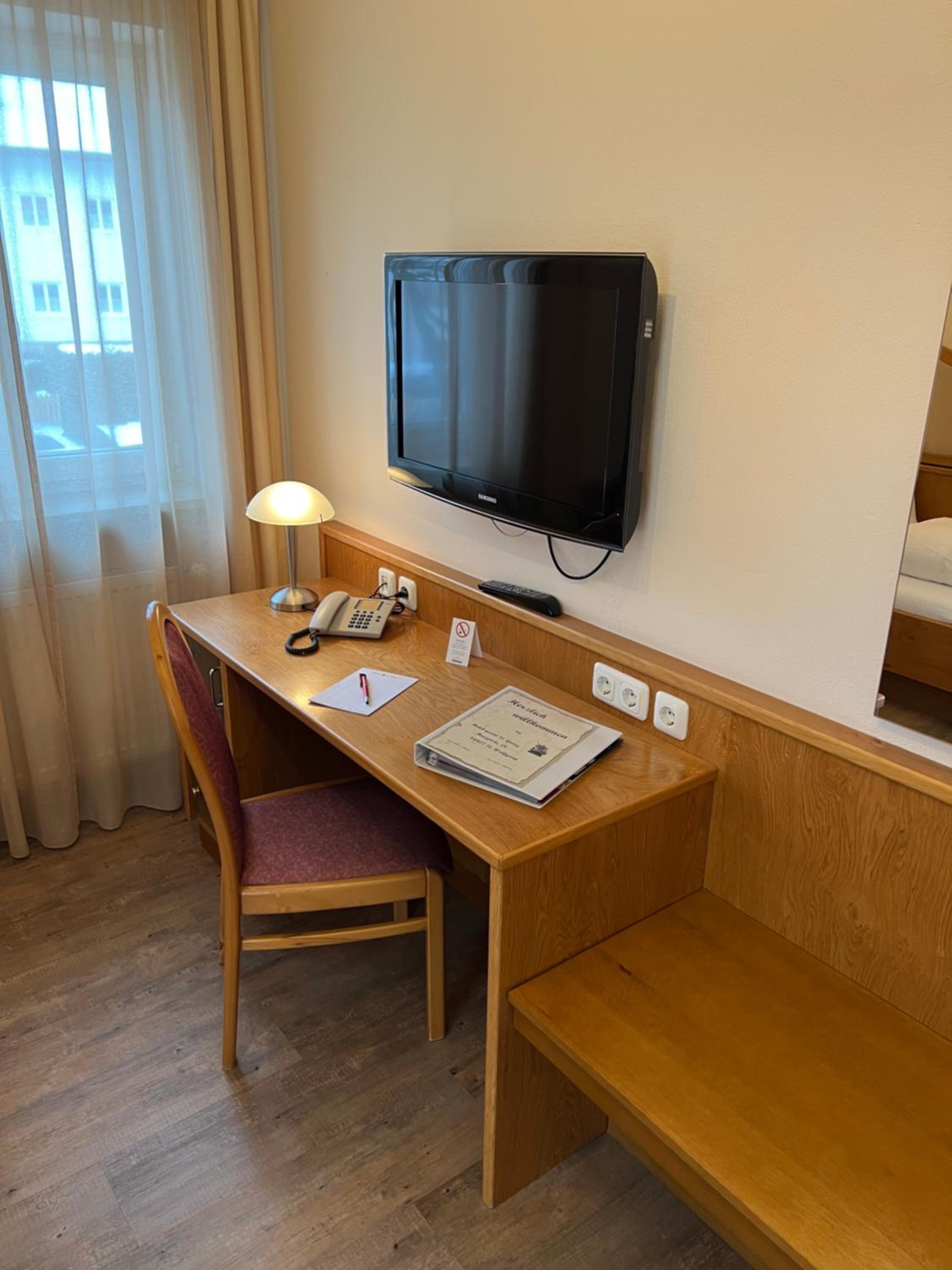Single Room - Photo 1