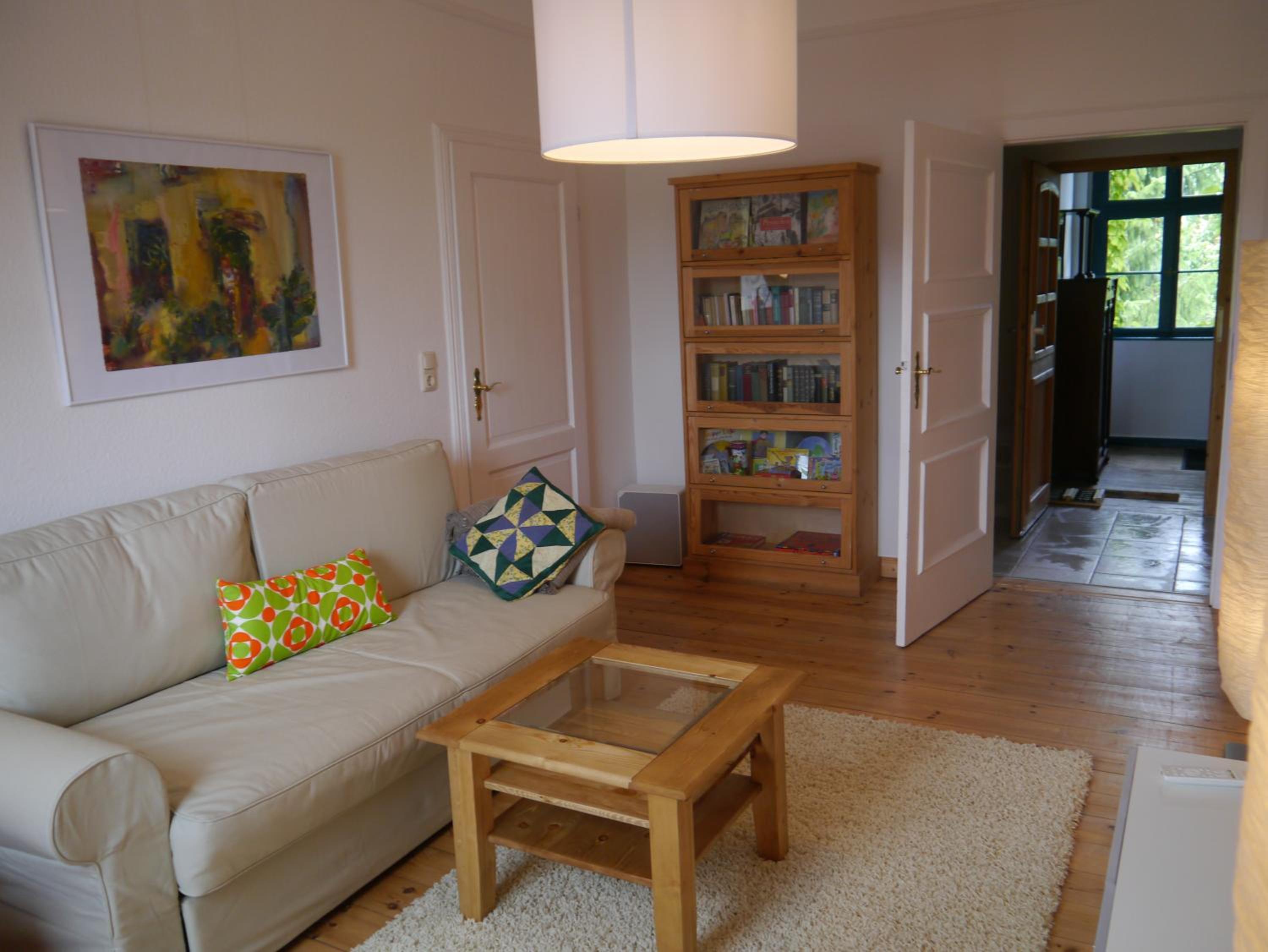 One-Bedroom Apartment - Photo 3