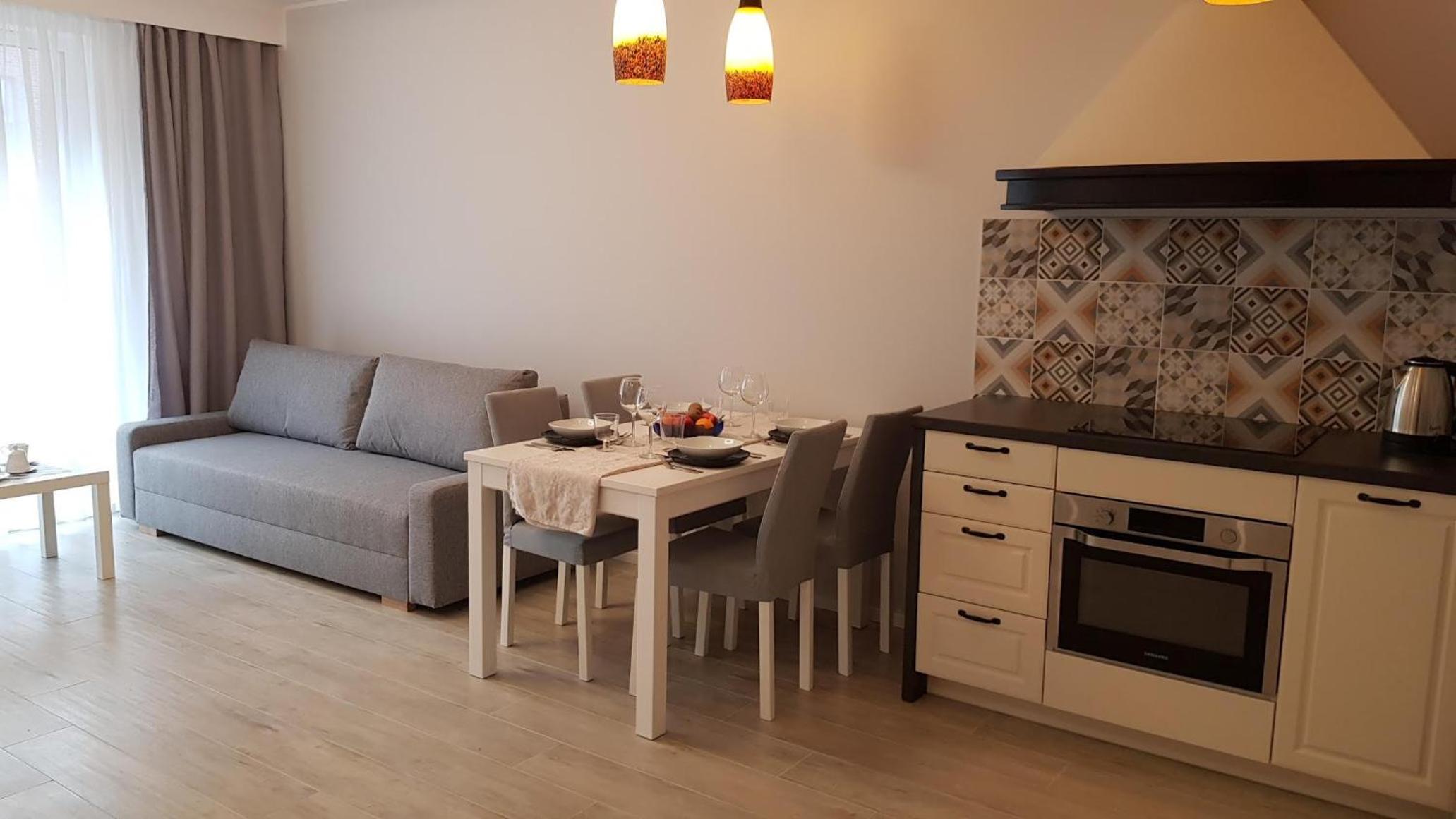 Two-Bedroom Apartment - Photo 2