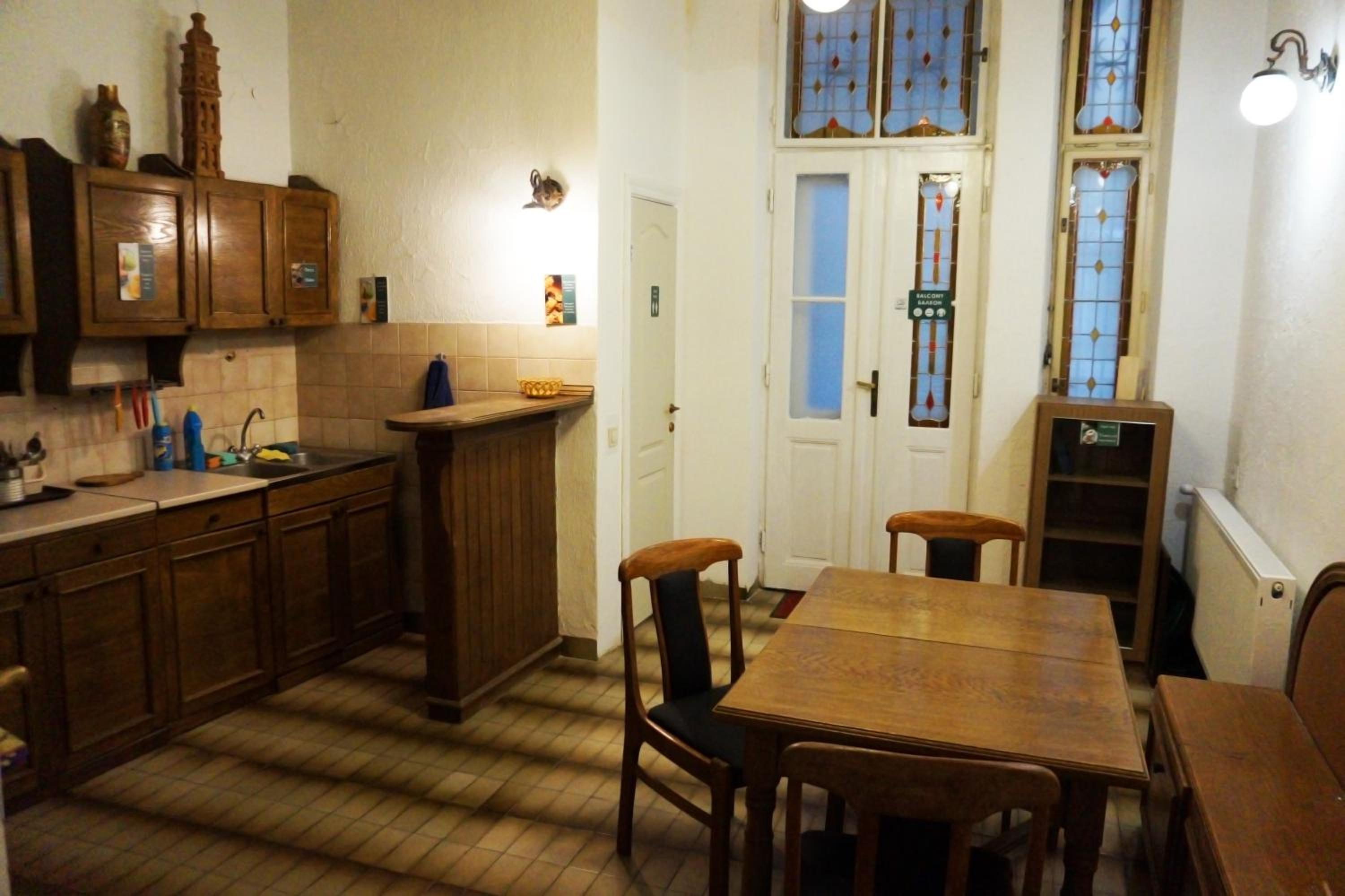 Standard Double Room with Shared Bathroom photo 2