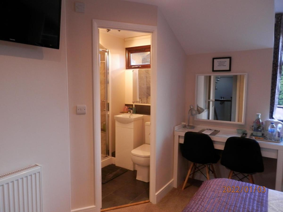 Double Room with Private Bathroom photo 3