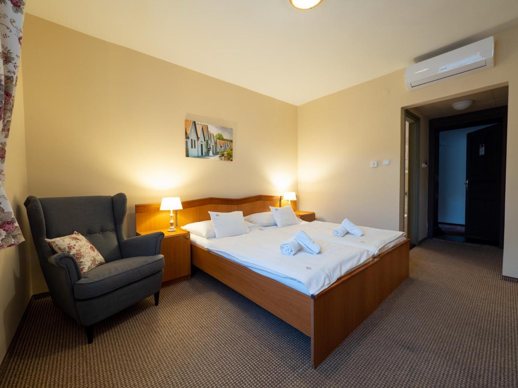 Standard Double Room photo 1