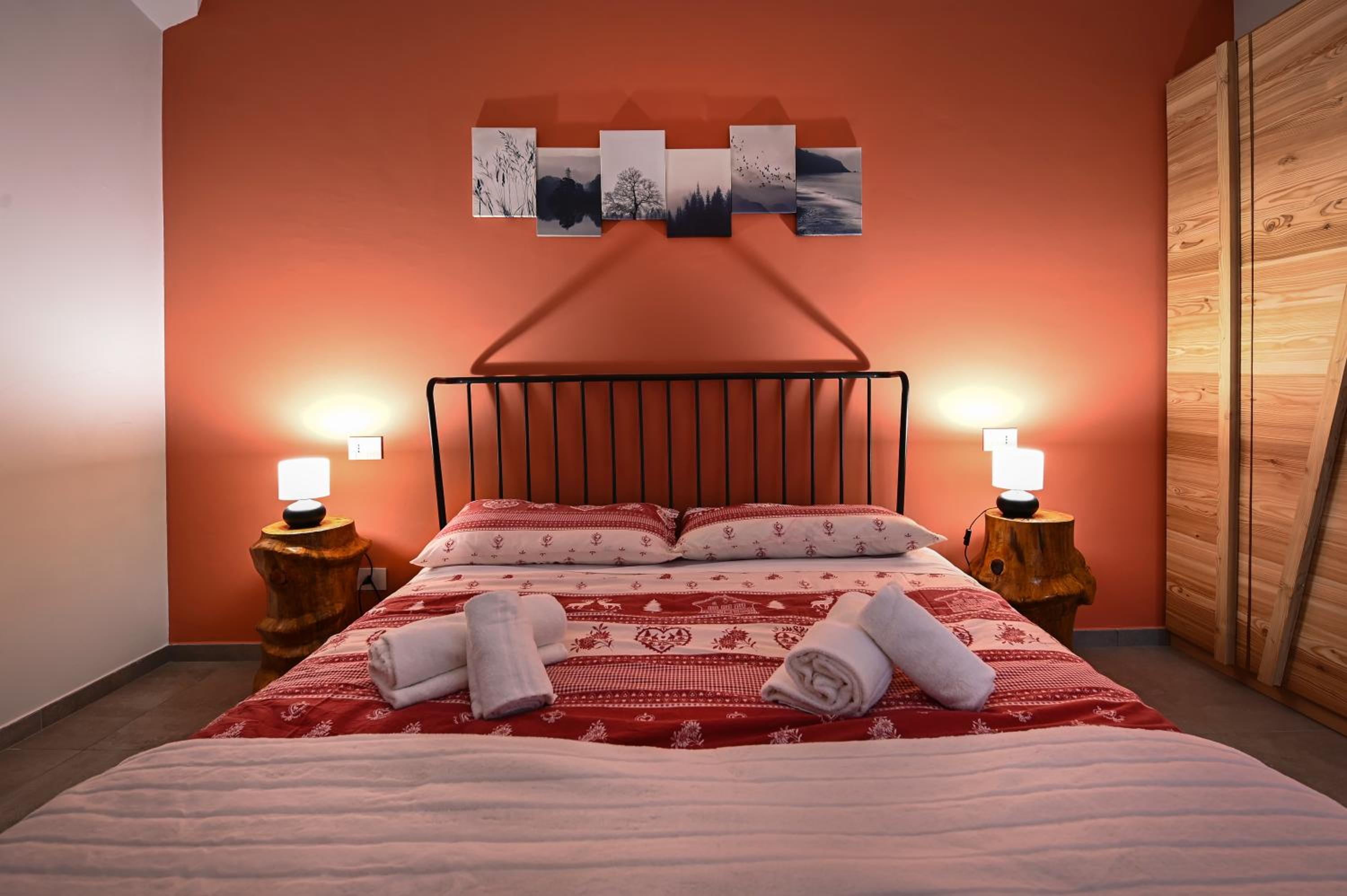 Two-Bedroom Apartment - Photo 1