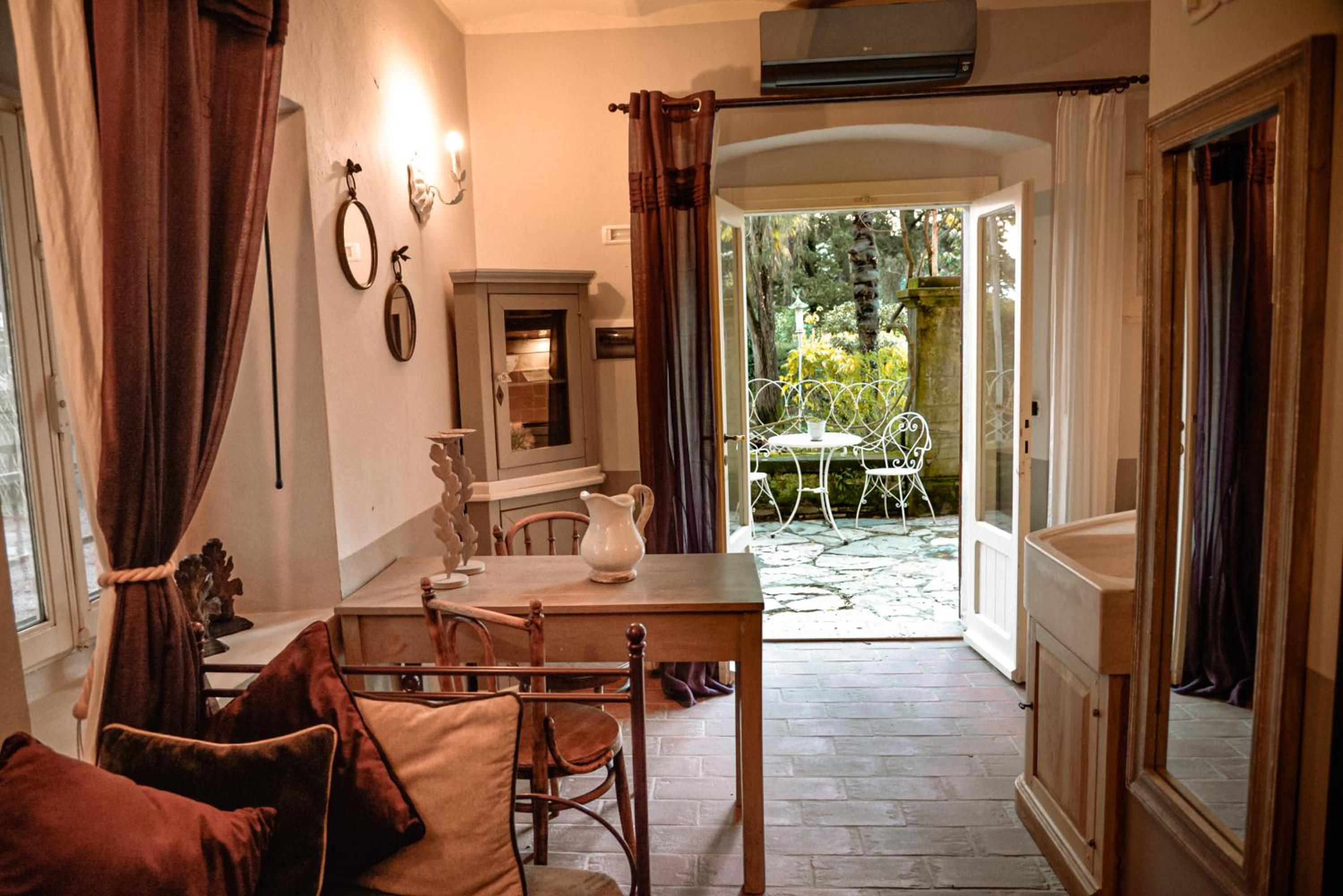 Junior Suite (2 Adults) with Spa Access - Photo 13