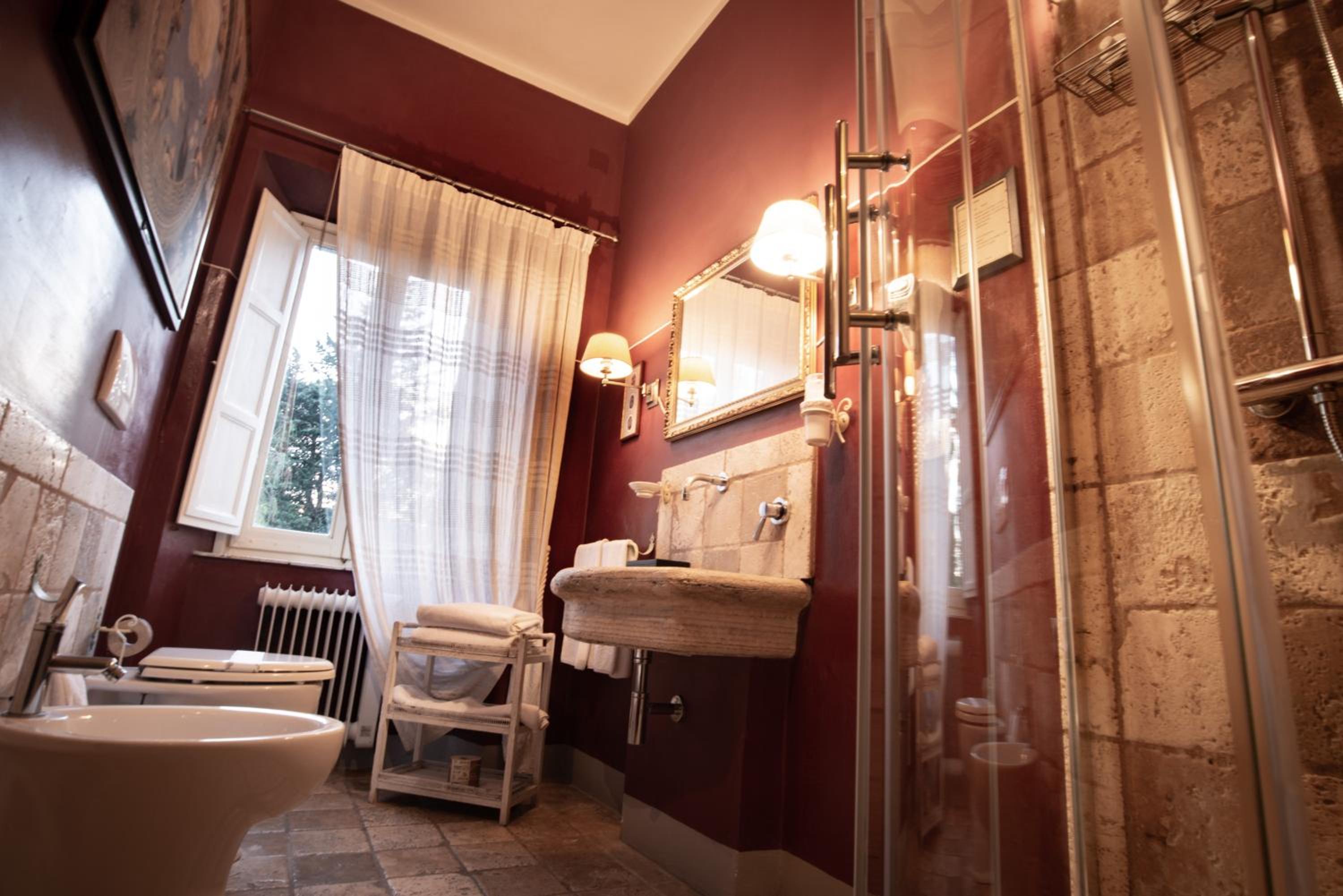 Junior Suite (2 Adults) with Spa Access - Photo 7