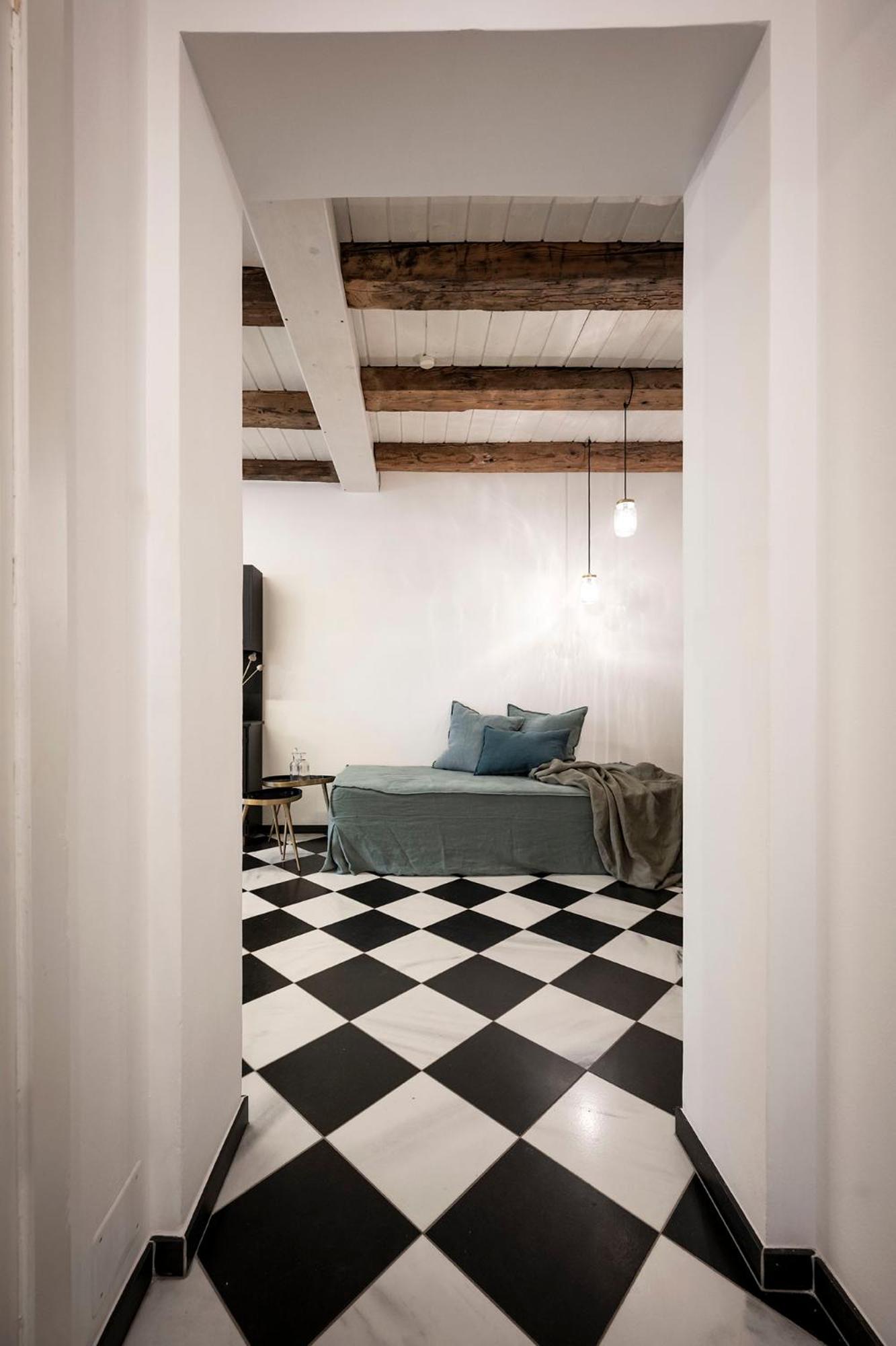 Two-Bedroom Apartment - Photo 4