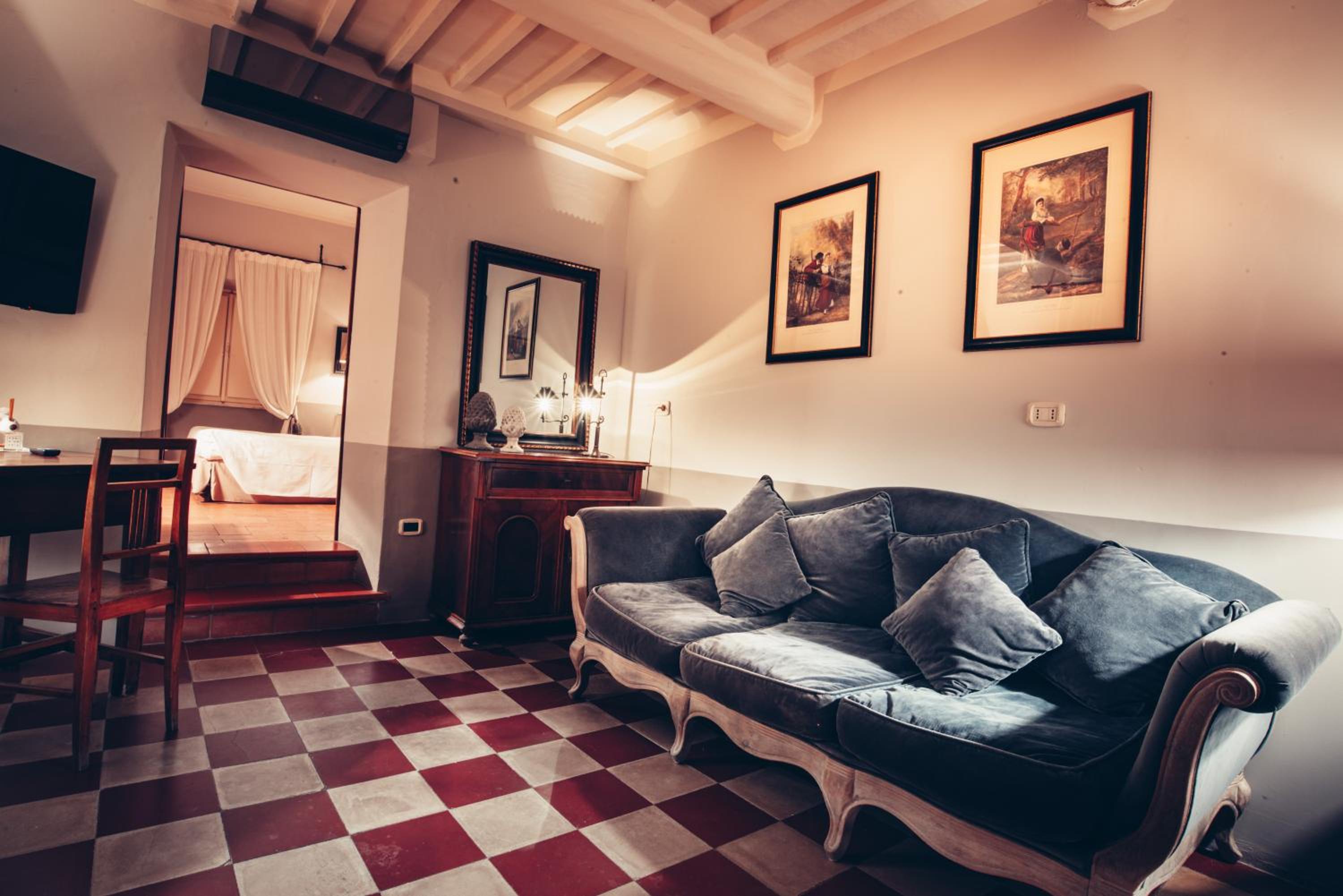 Junior Suite (2 Adults) with Spa Access - Photo 2