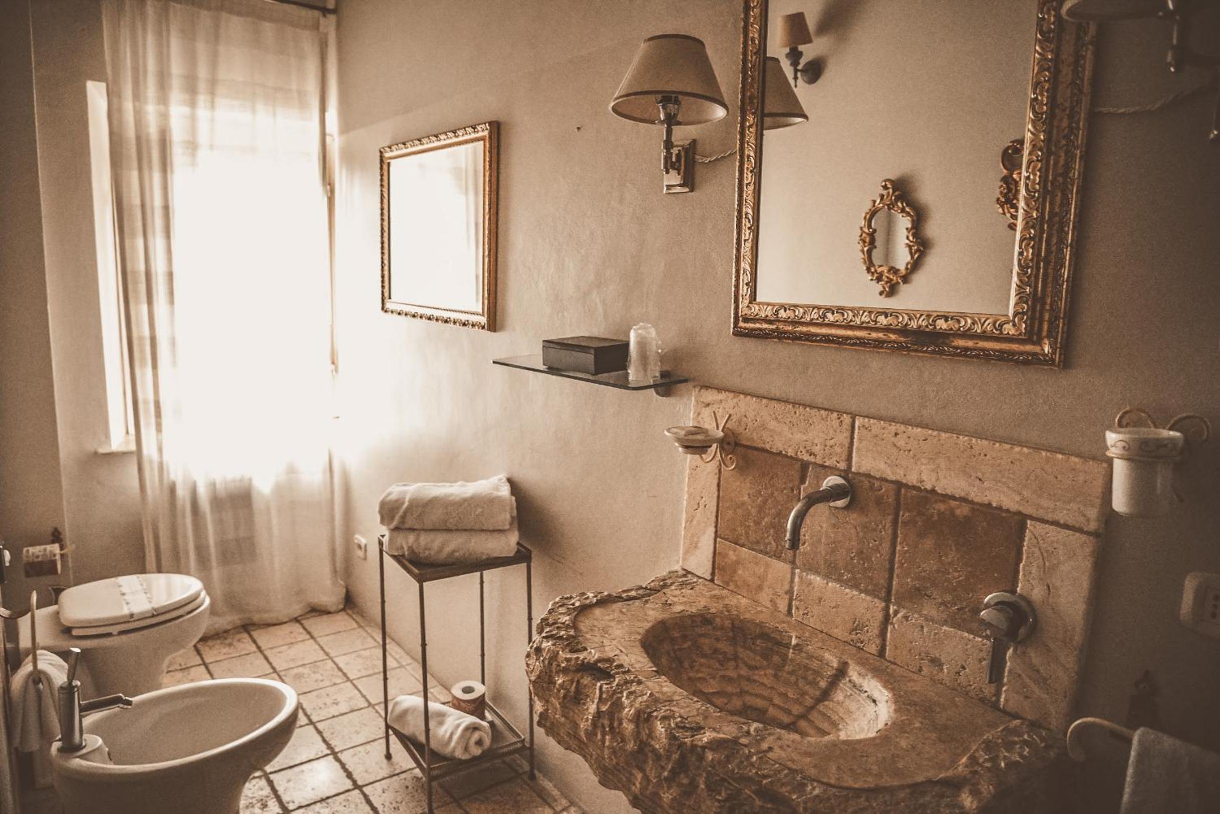 Junior Suite (2 Adults) with Spa Access - Photo 3
