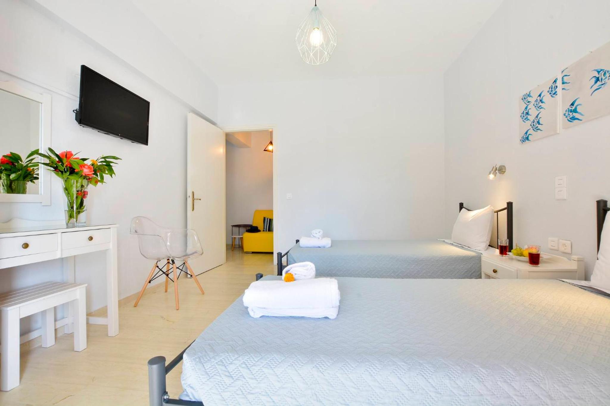 Apartment photo 2