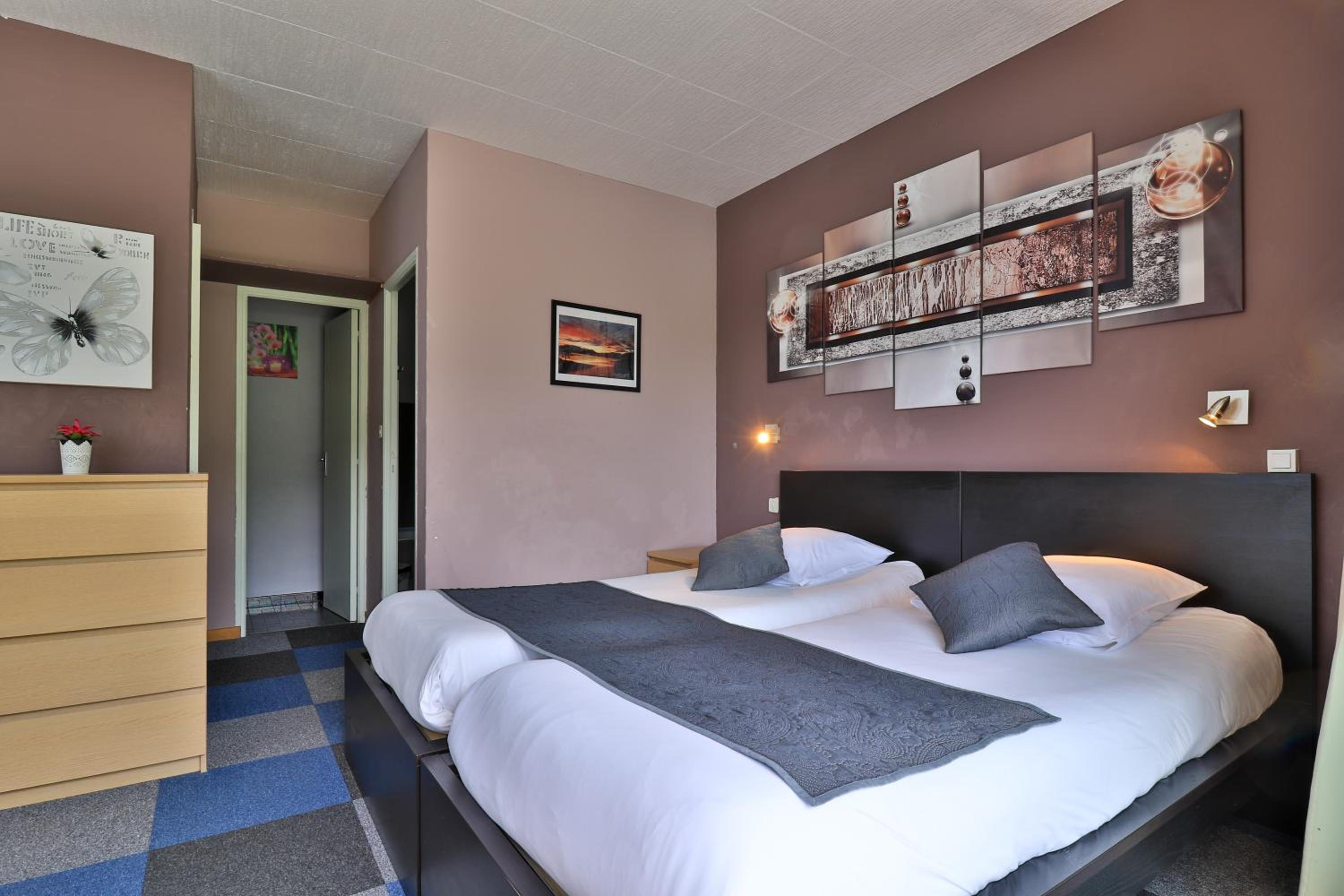 Superior Twin Room - Photo 1