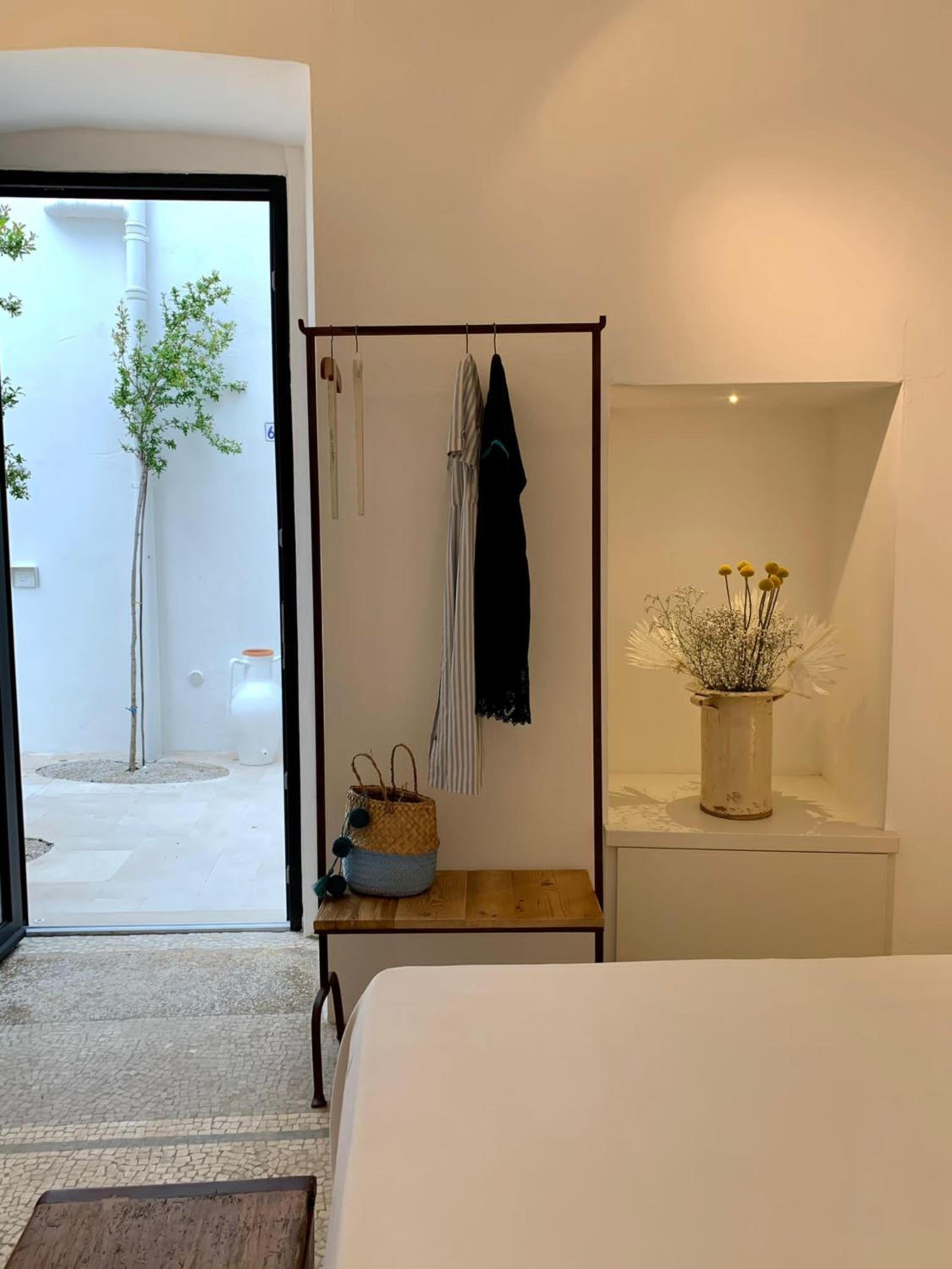 Double Room - Photo 13