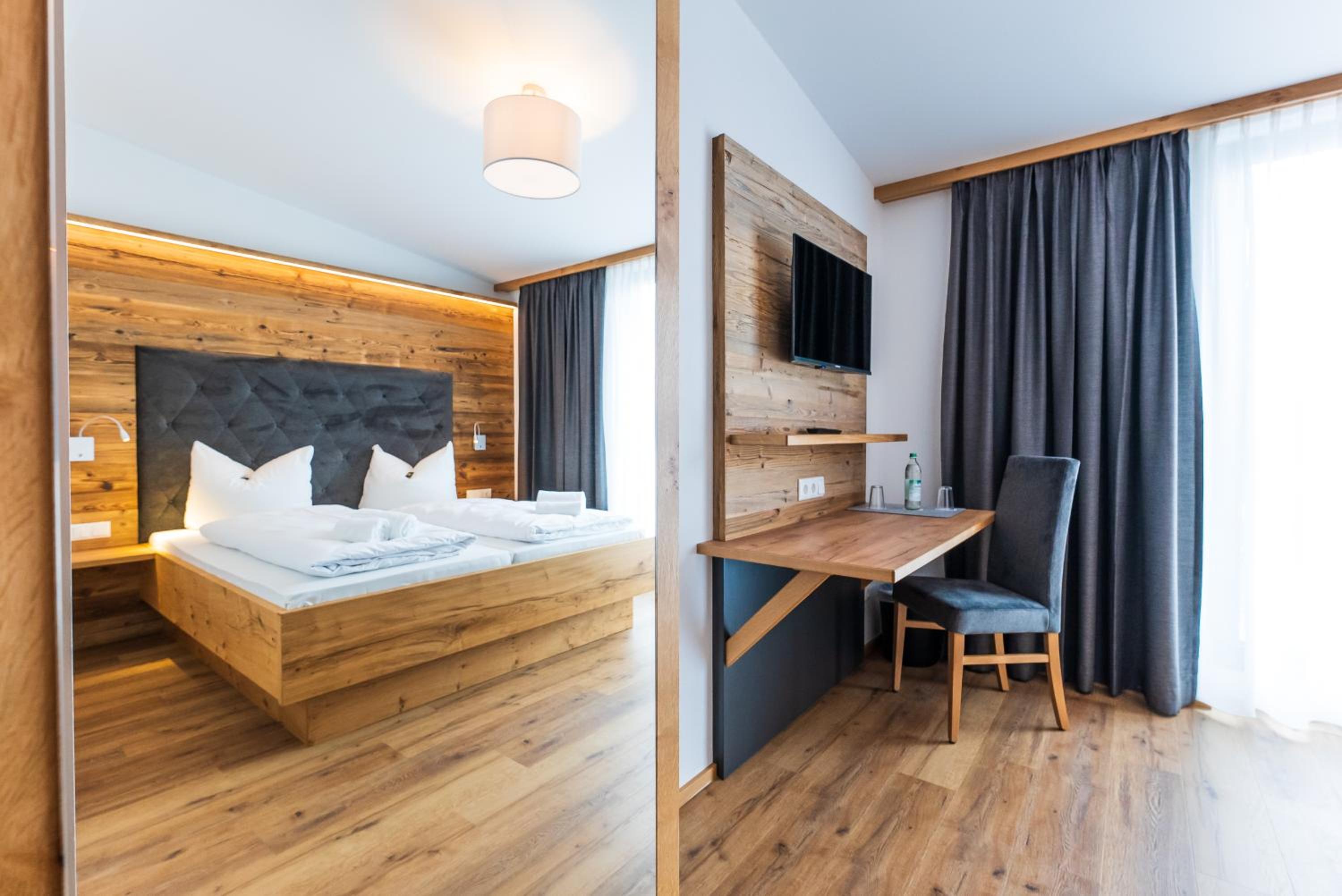 Double Room with Balcony photo 1