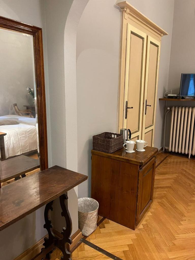 Small Double Room - Photo 2