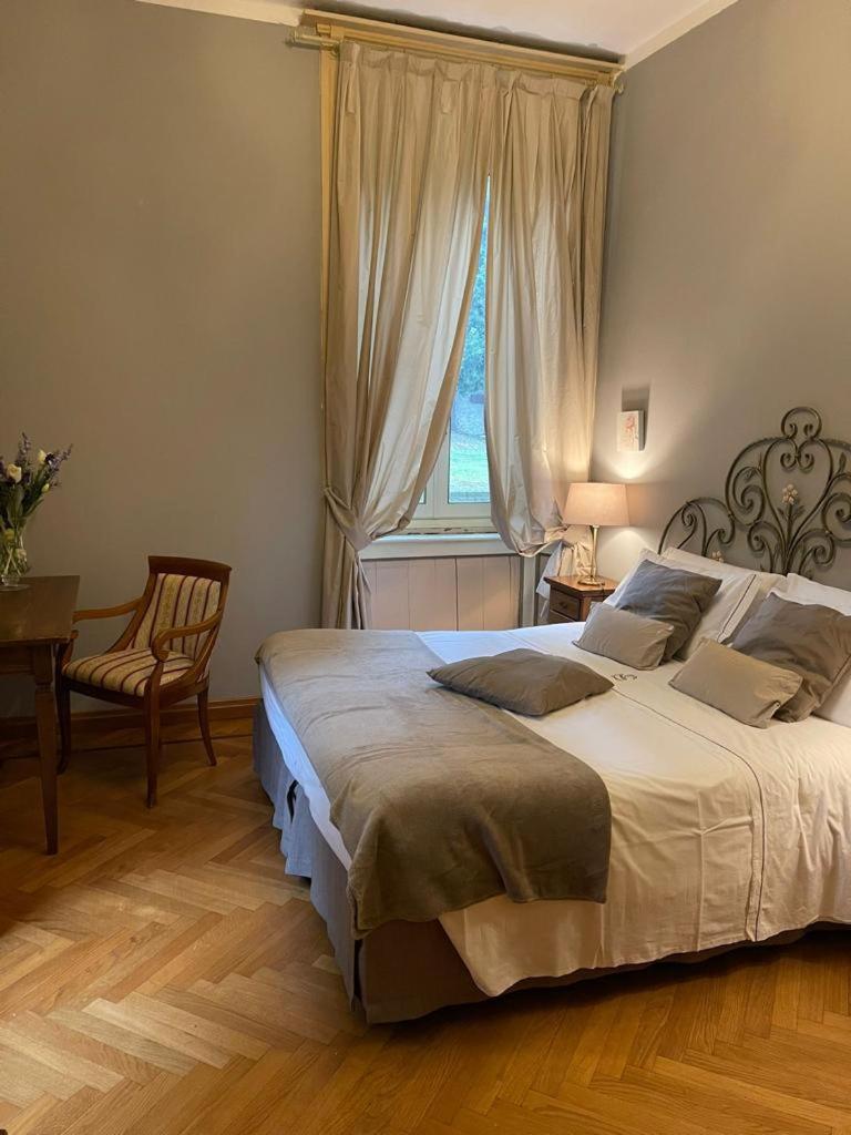 Small Double Room - Photo 1