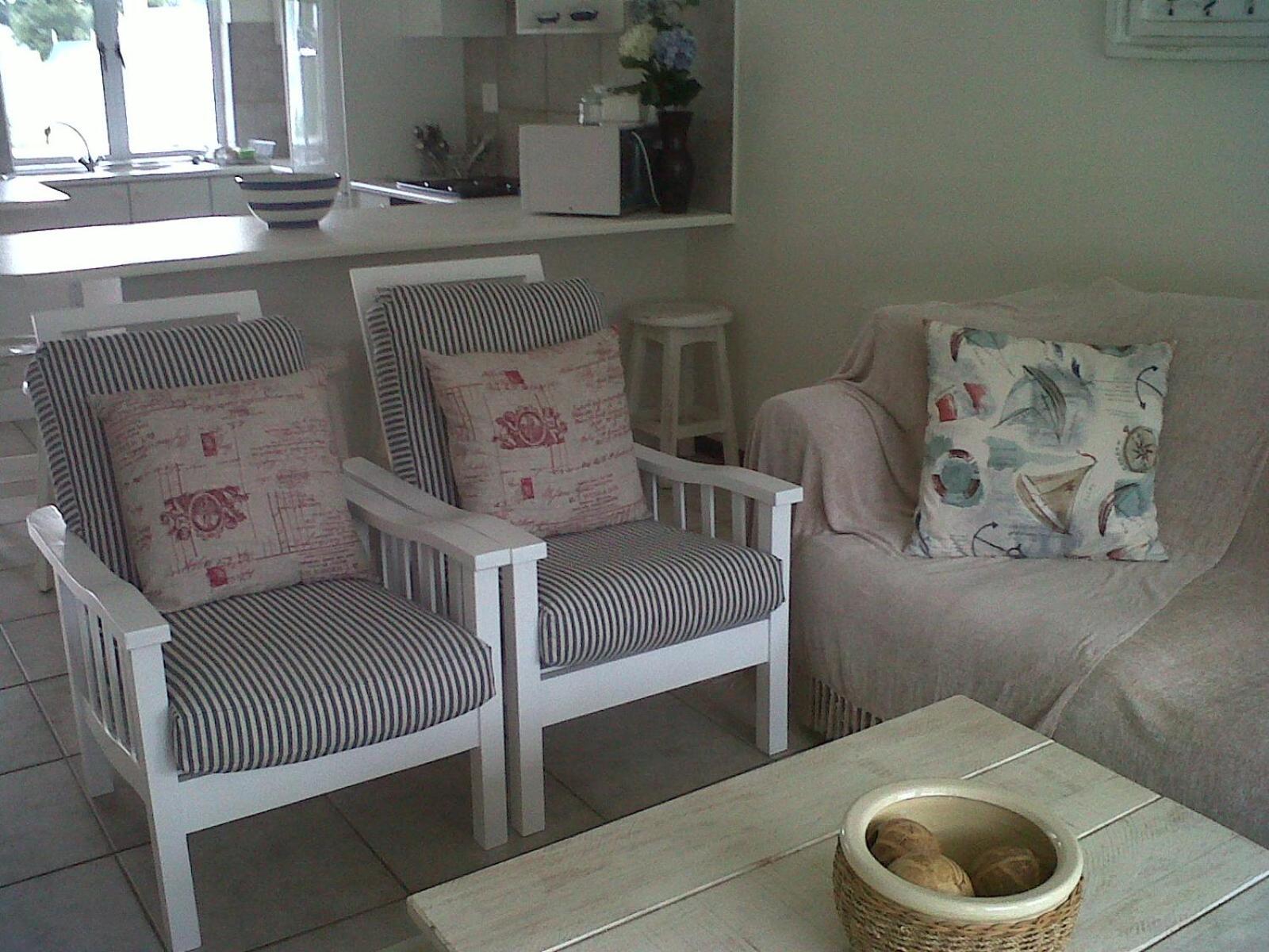Apartment with Balcony photo 2