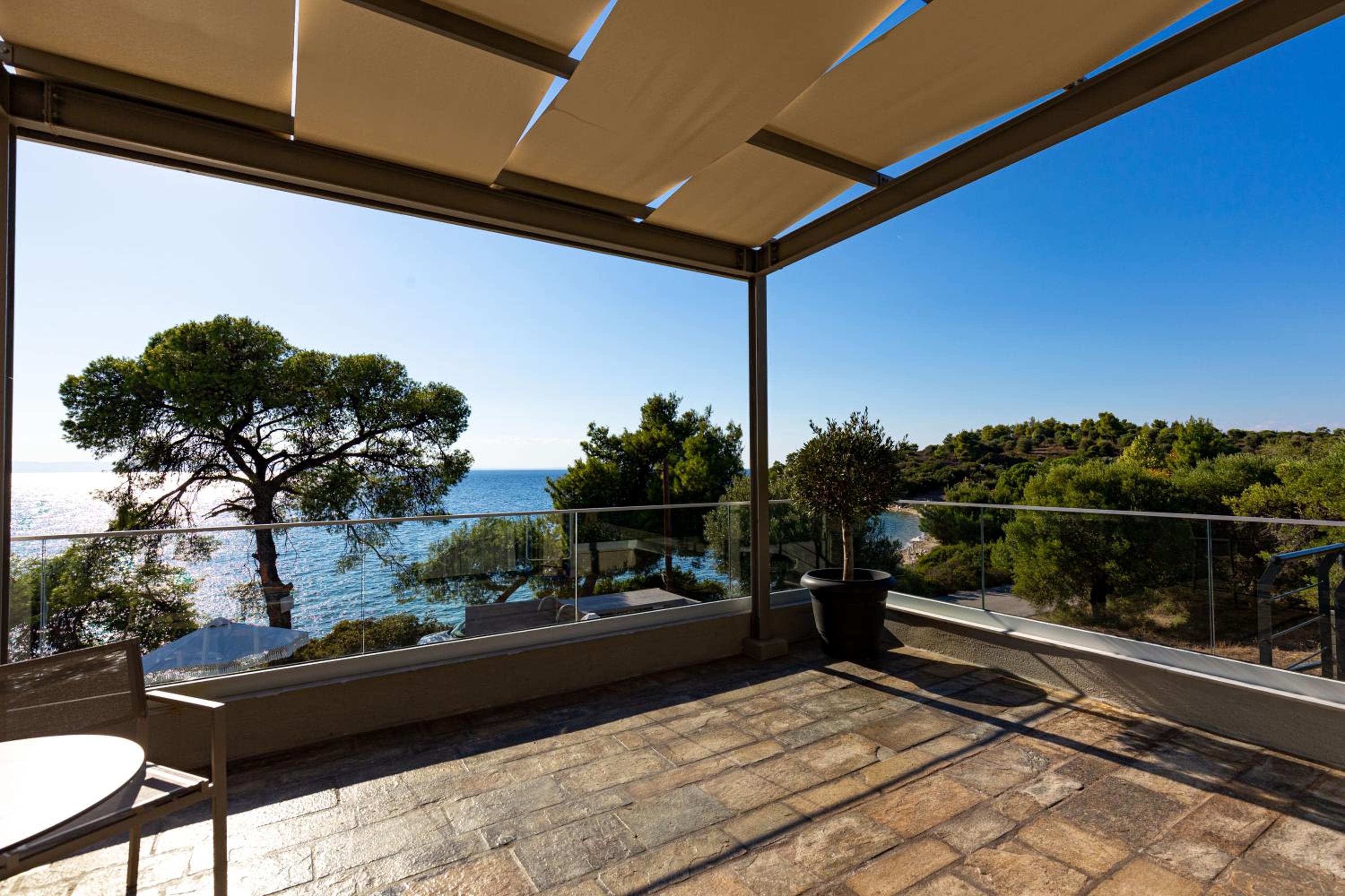Junior Suite with Sea View - Photo 10