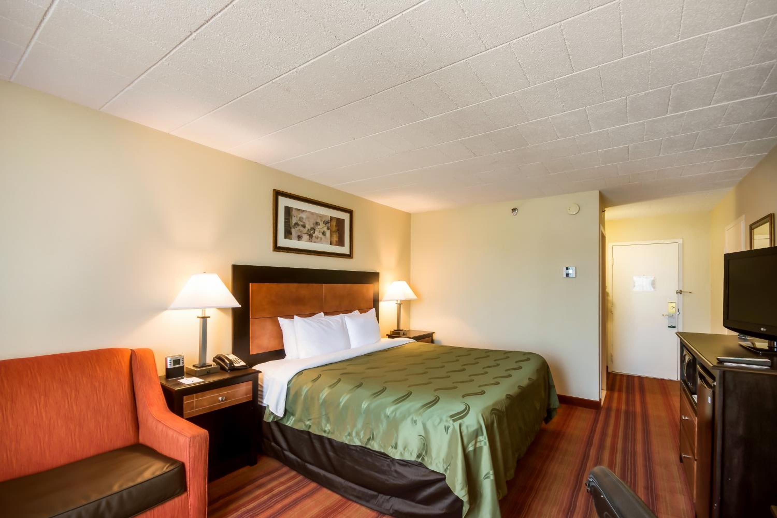 Superior King Room - Non-Smoking photo 3