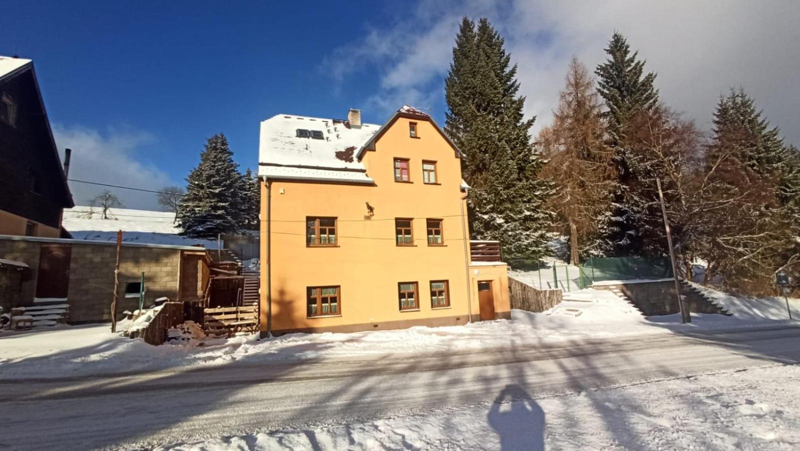 Villa photo 1