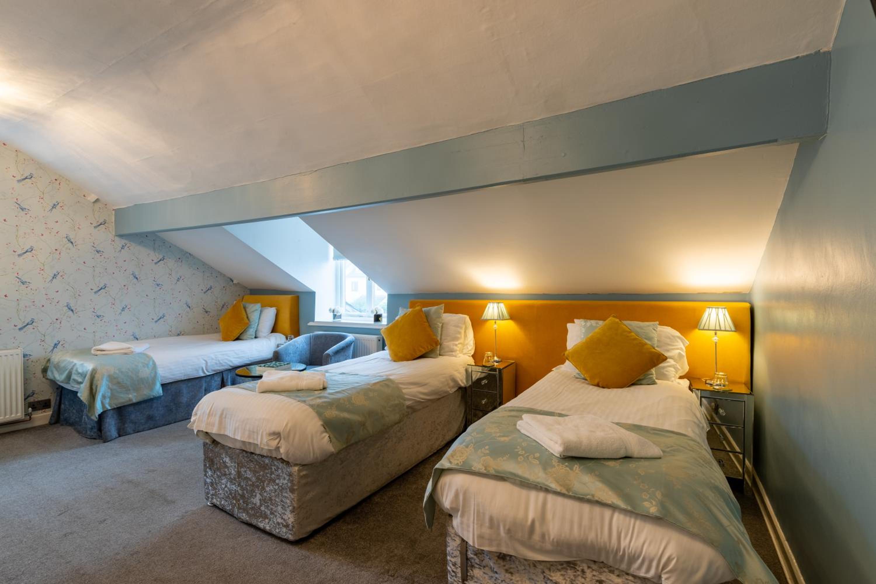 Deluxe Triple Room photo 3
