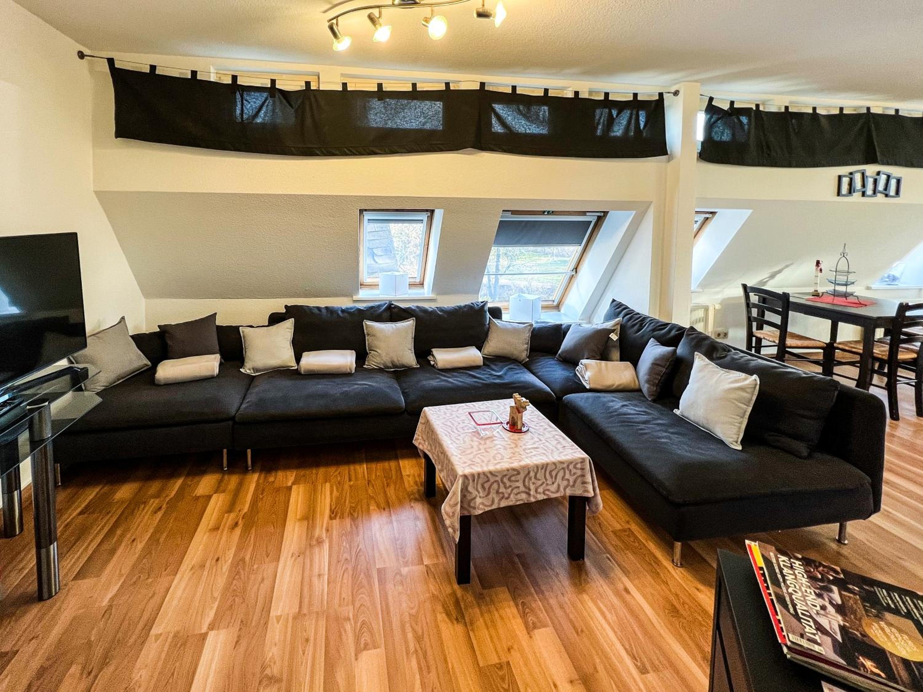 One-Bedroom Apartment - Photo 14