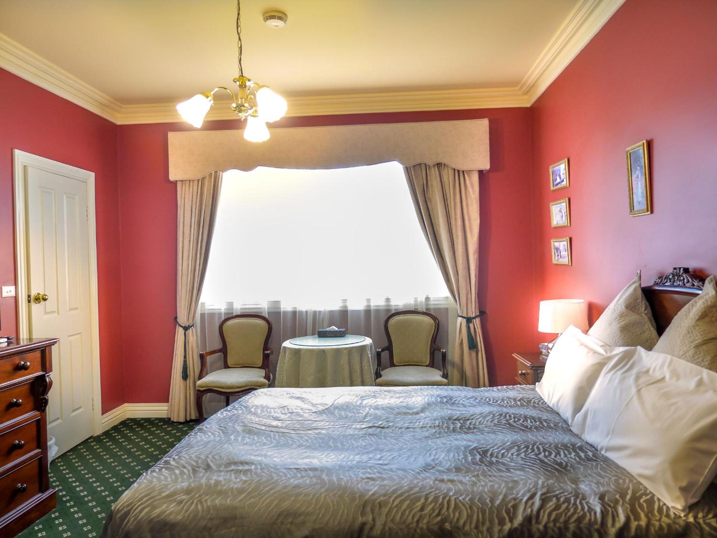 Deluxe Queen Room - Photo 1