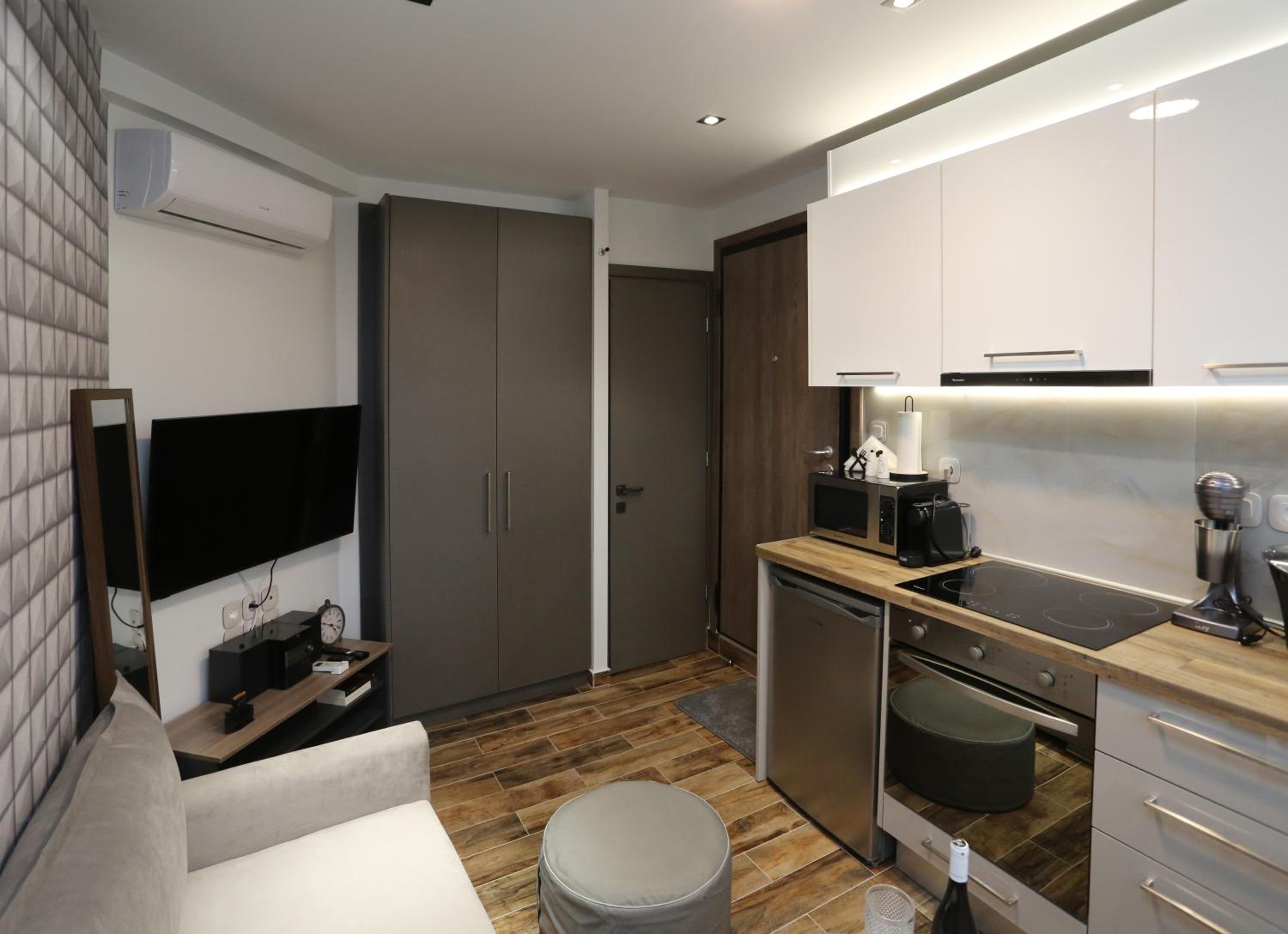 Deluxe Studio - Photo 19