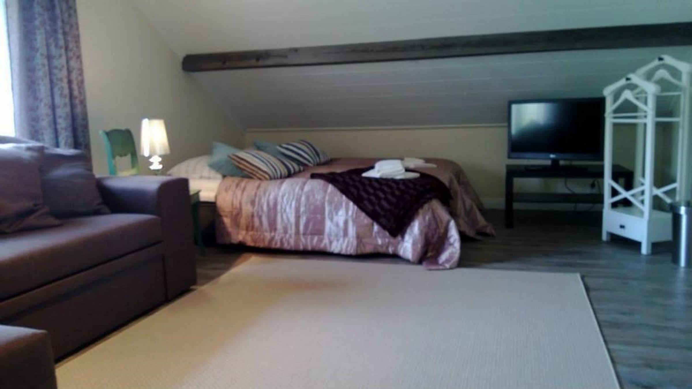 Deluxe Double Room with Extra Bed - Photo 3
