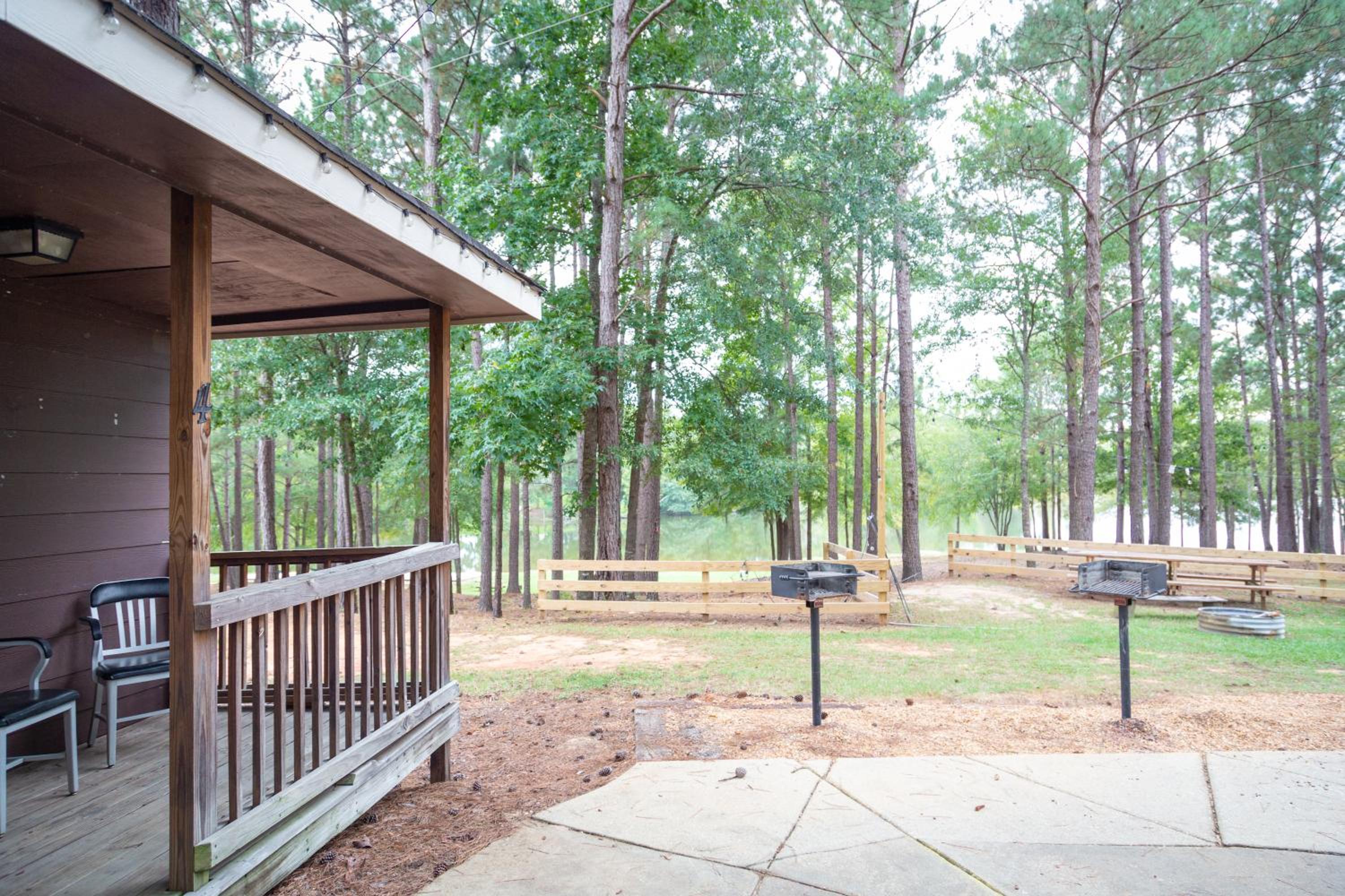 Cowboy Cabin - Queen - Photo 7