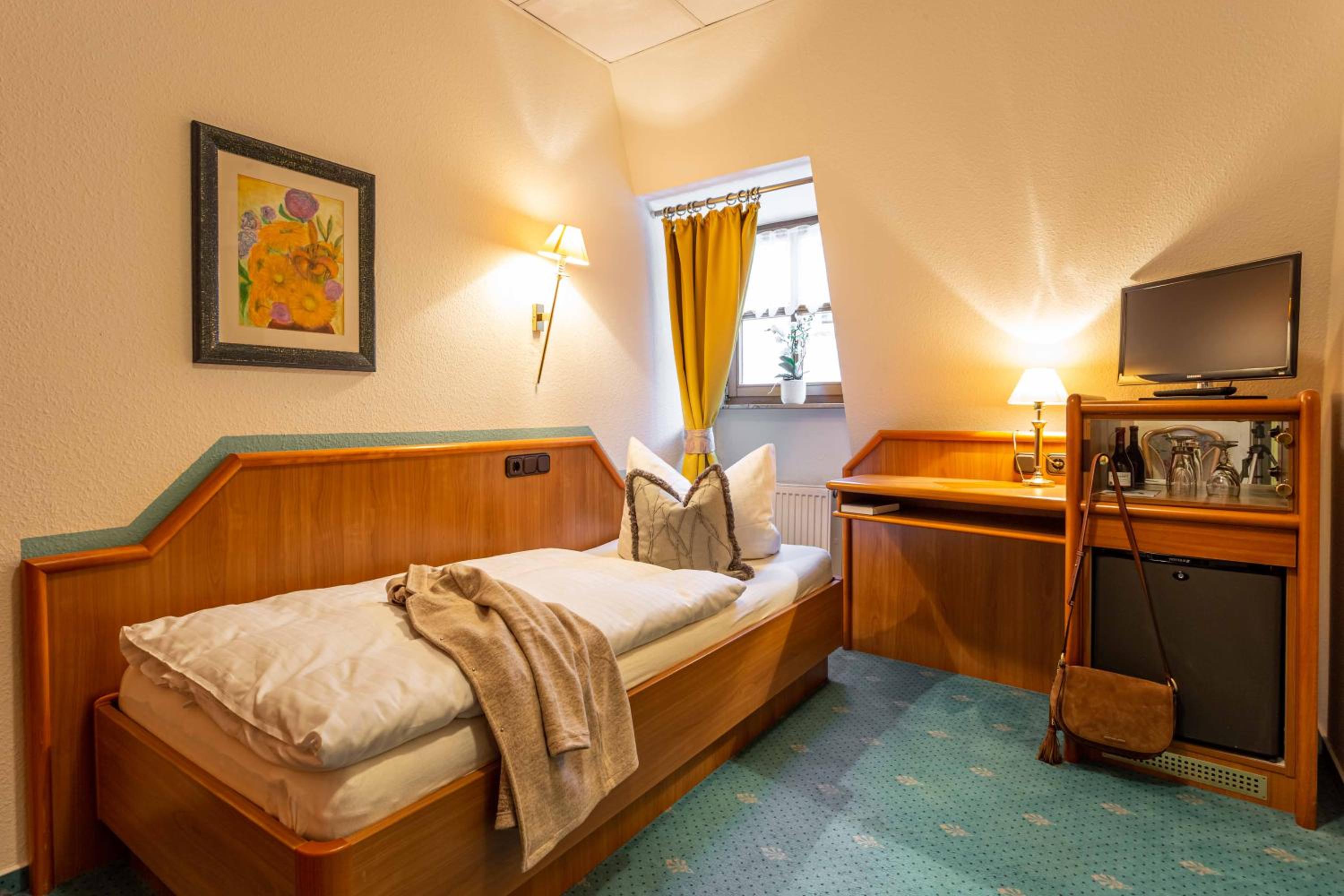 Small Single Room