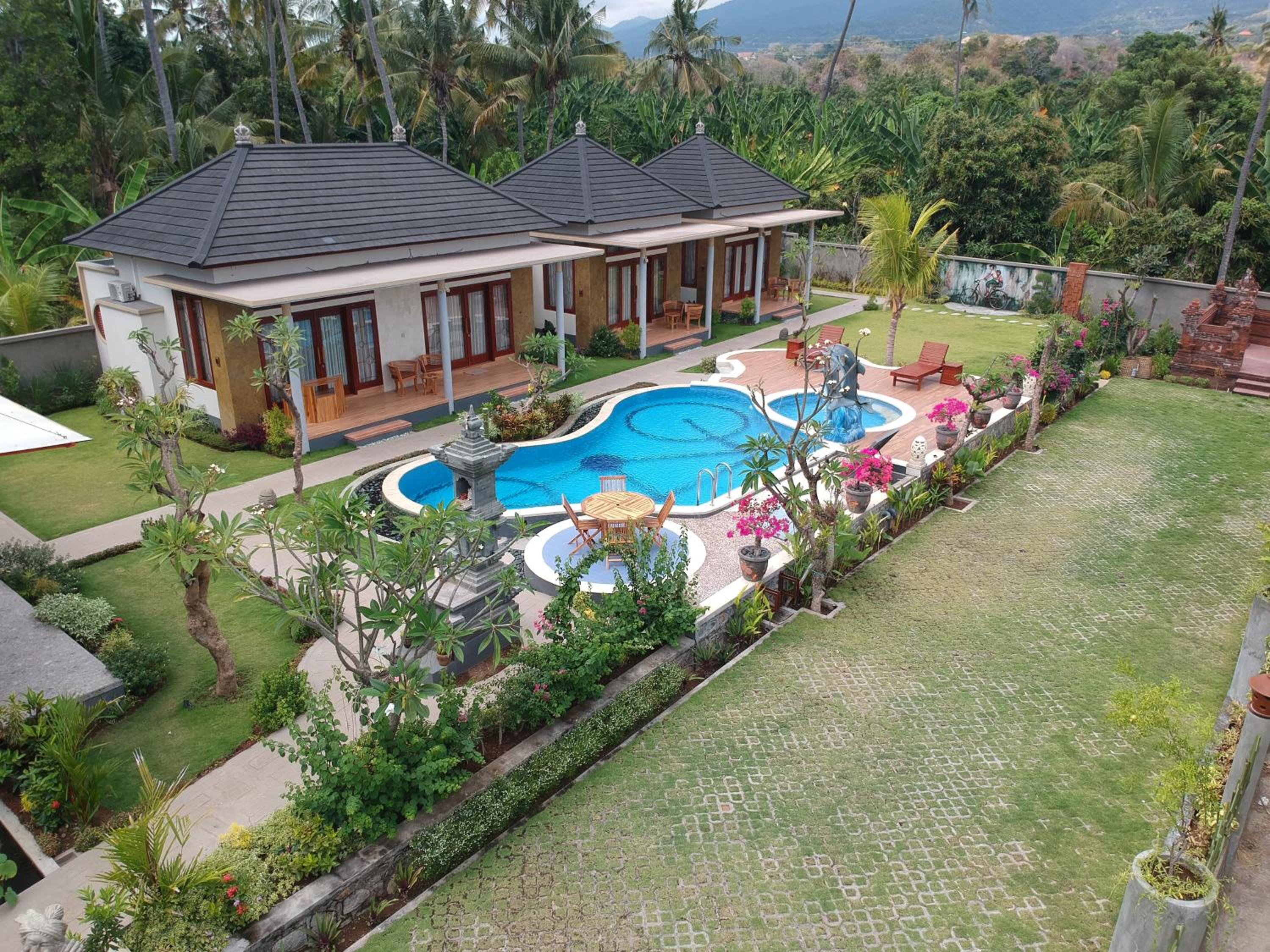 Villa with Garden View - Photo 3