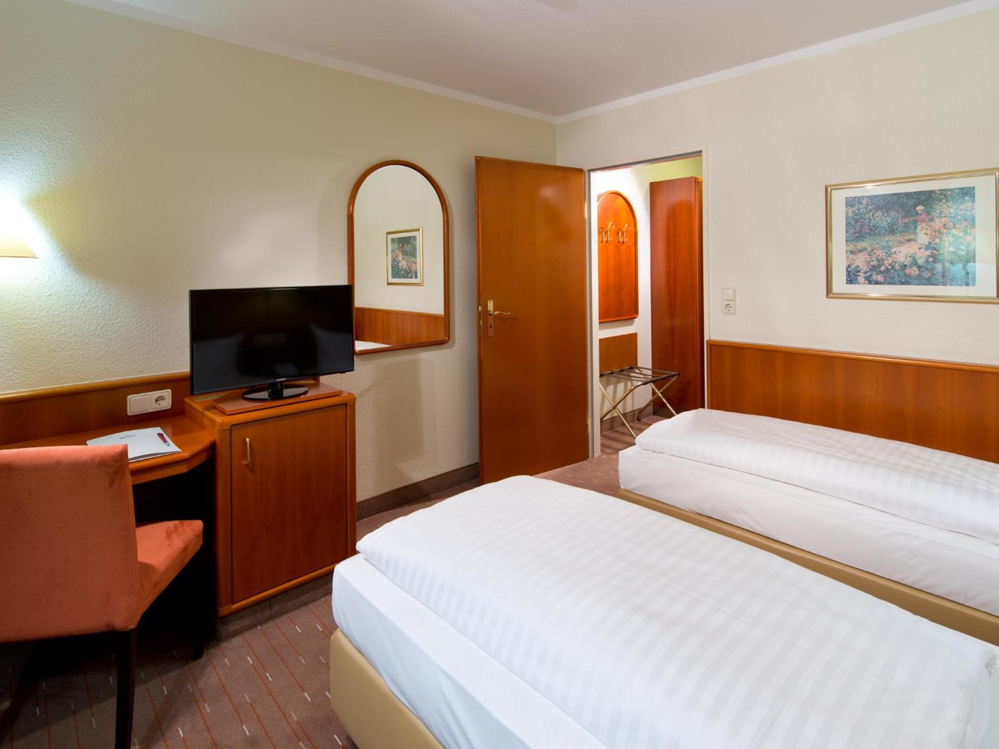 Business Double Room - Photo 4