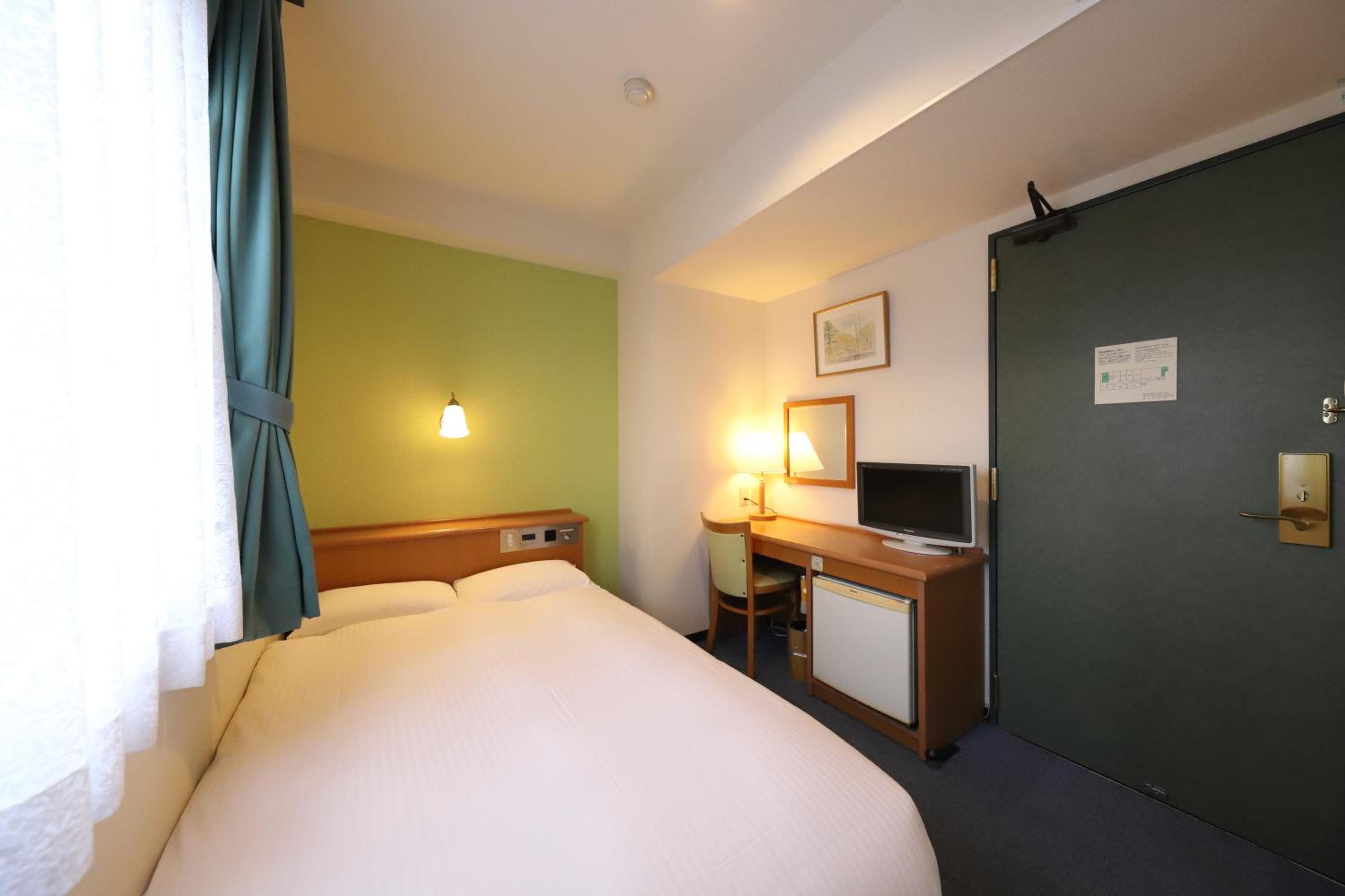 Double Room with Small Double Bed - Non-Smoking - Photo 1