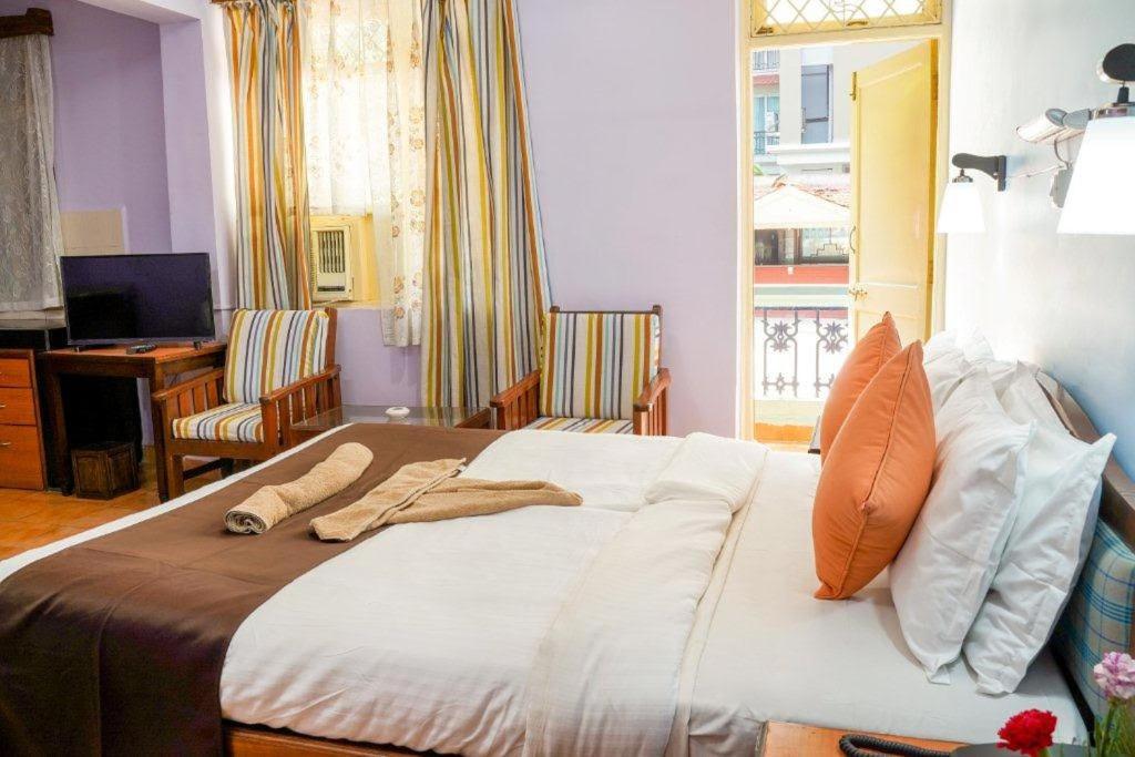 Deluxe Room - Photo 1