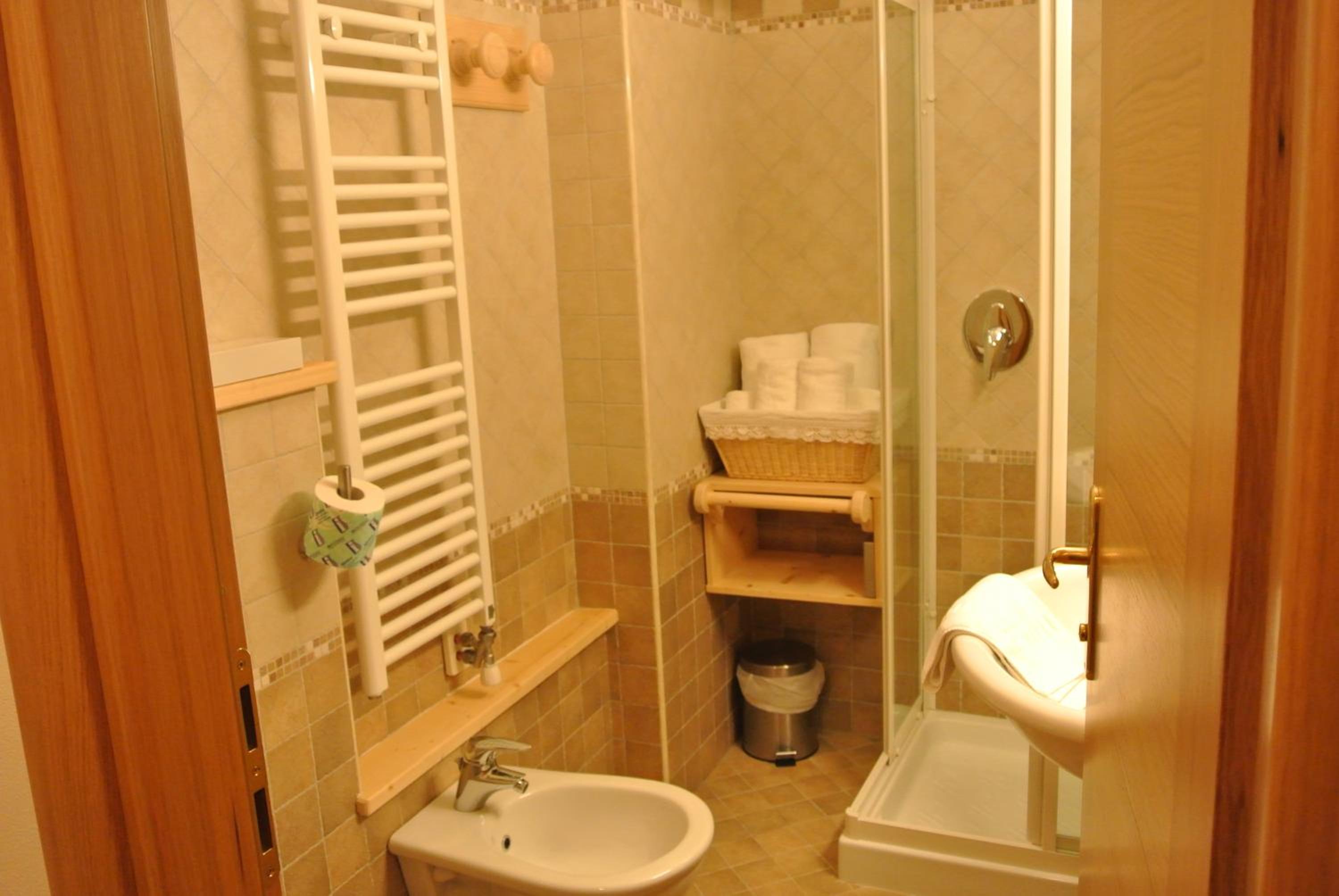 Standard Double or Twin Room photo 2