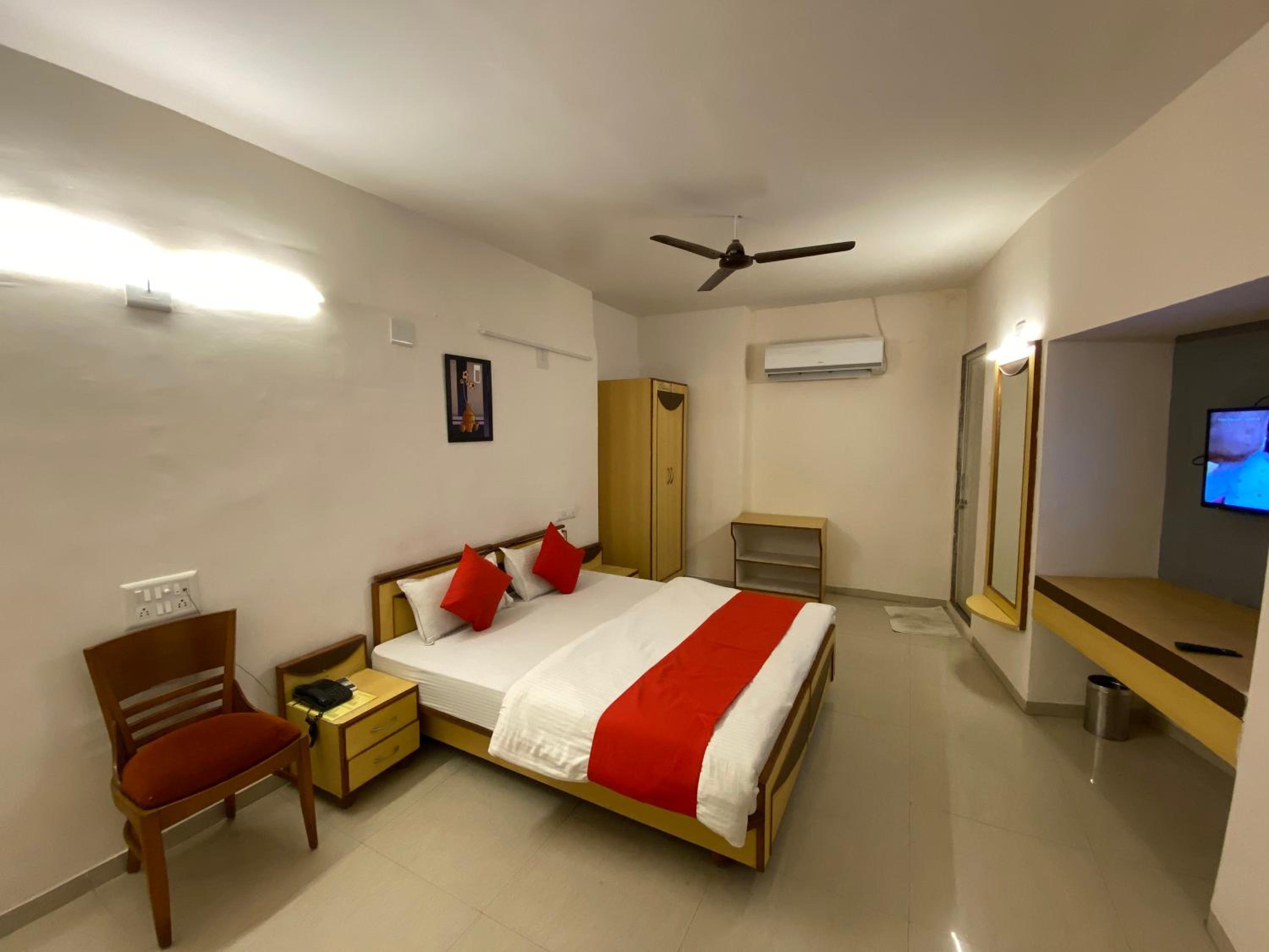 Deluxe Double Room with Bath