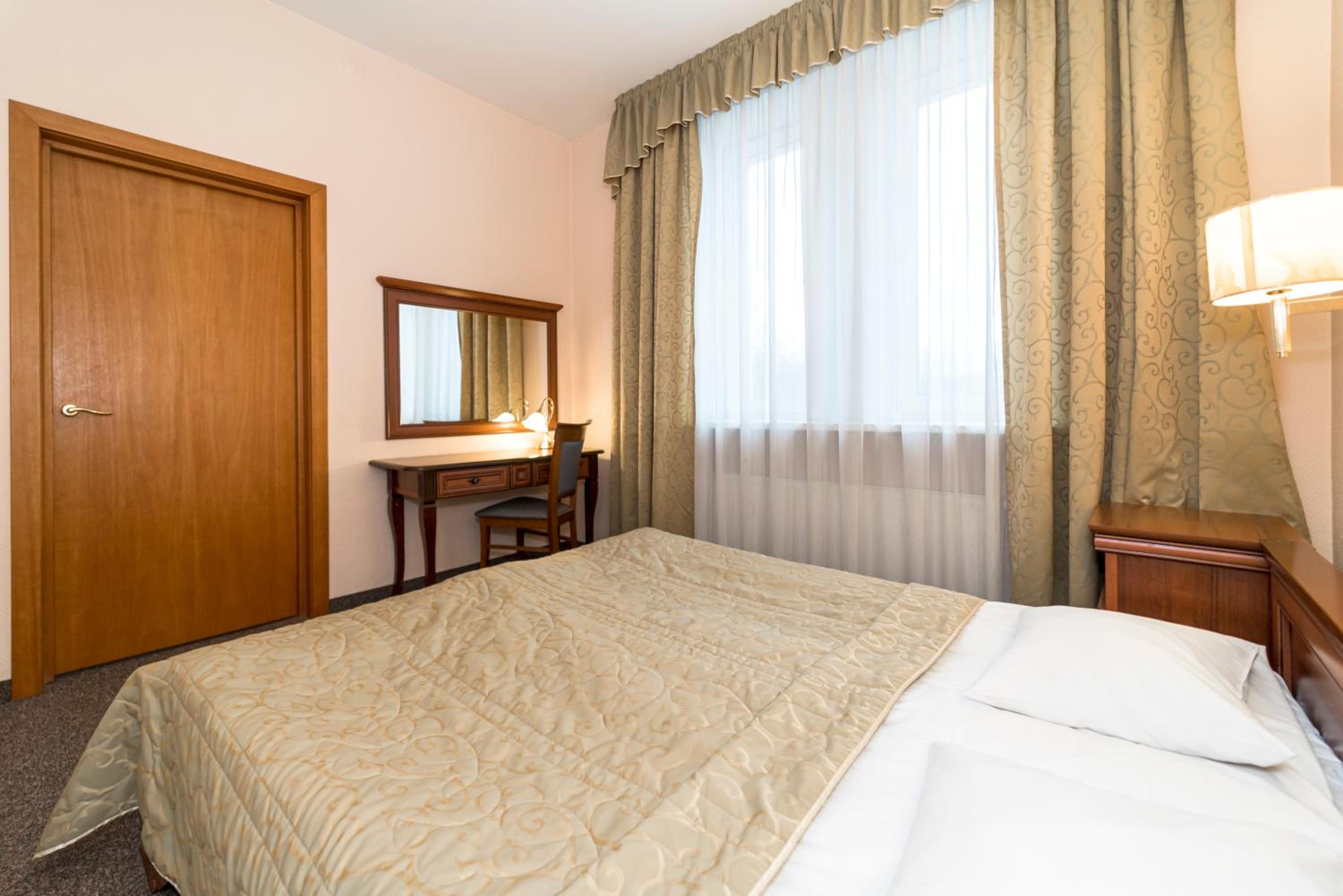 Superior Double or Twin Room photo 2
