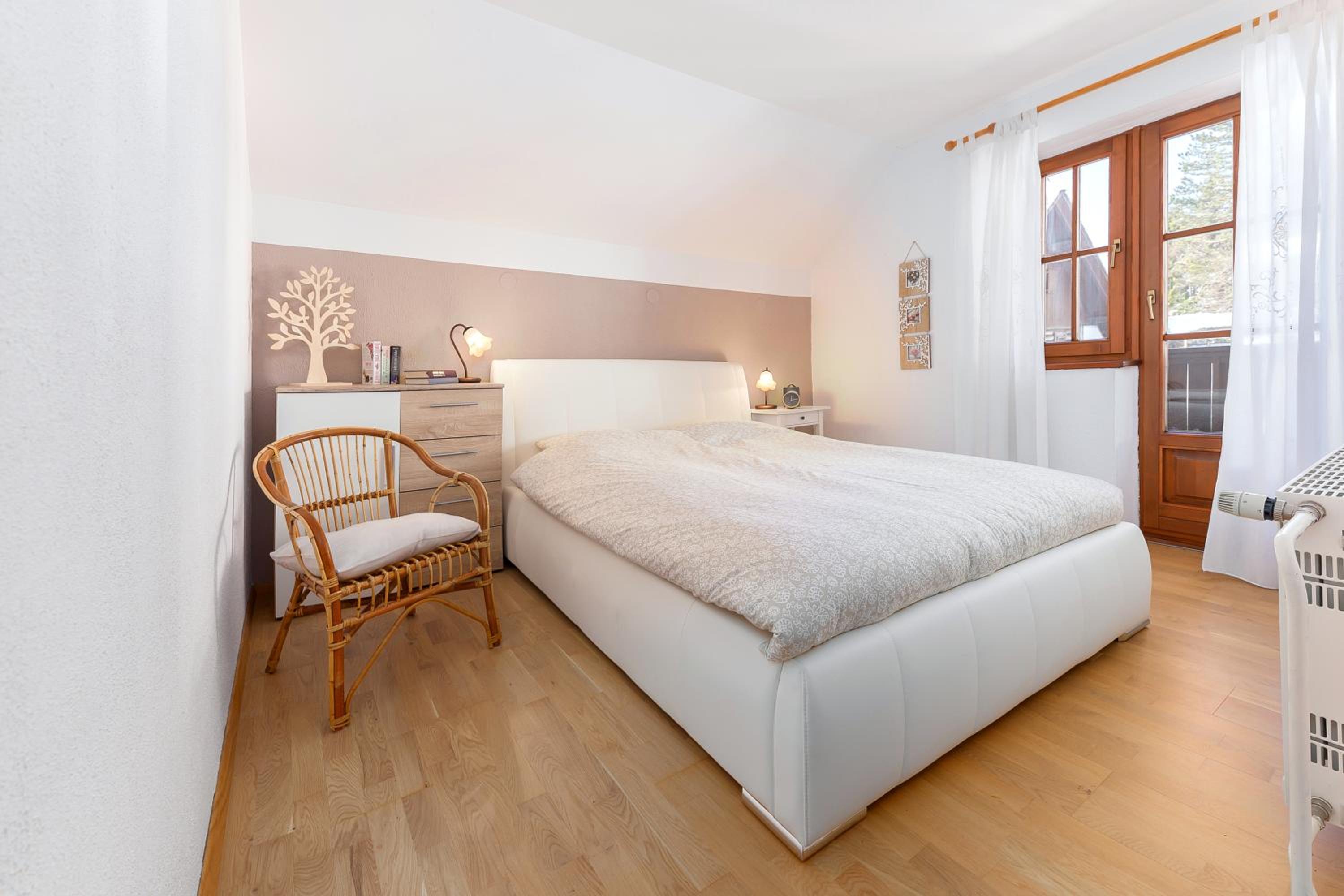 Four-Bedroom House photo 1