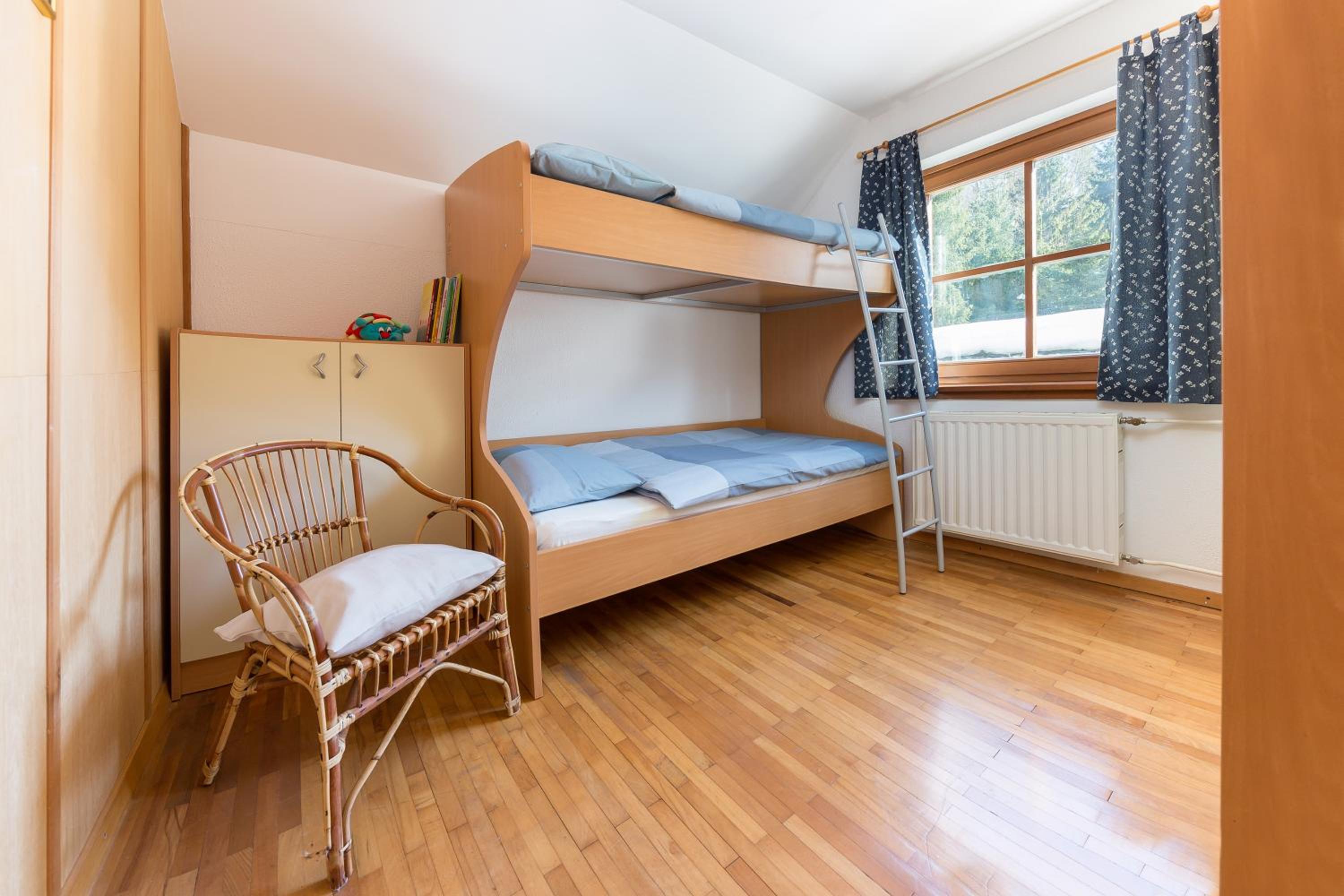 Four-Bedroom House photo 3