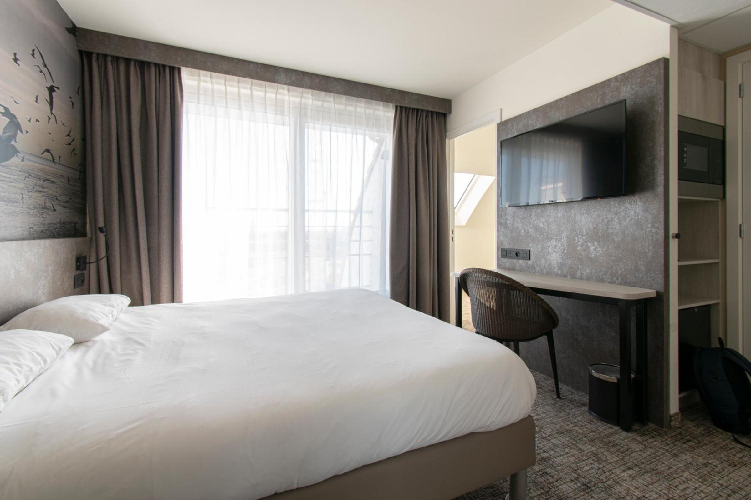 Standard Suite - Photo 2