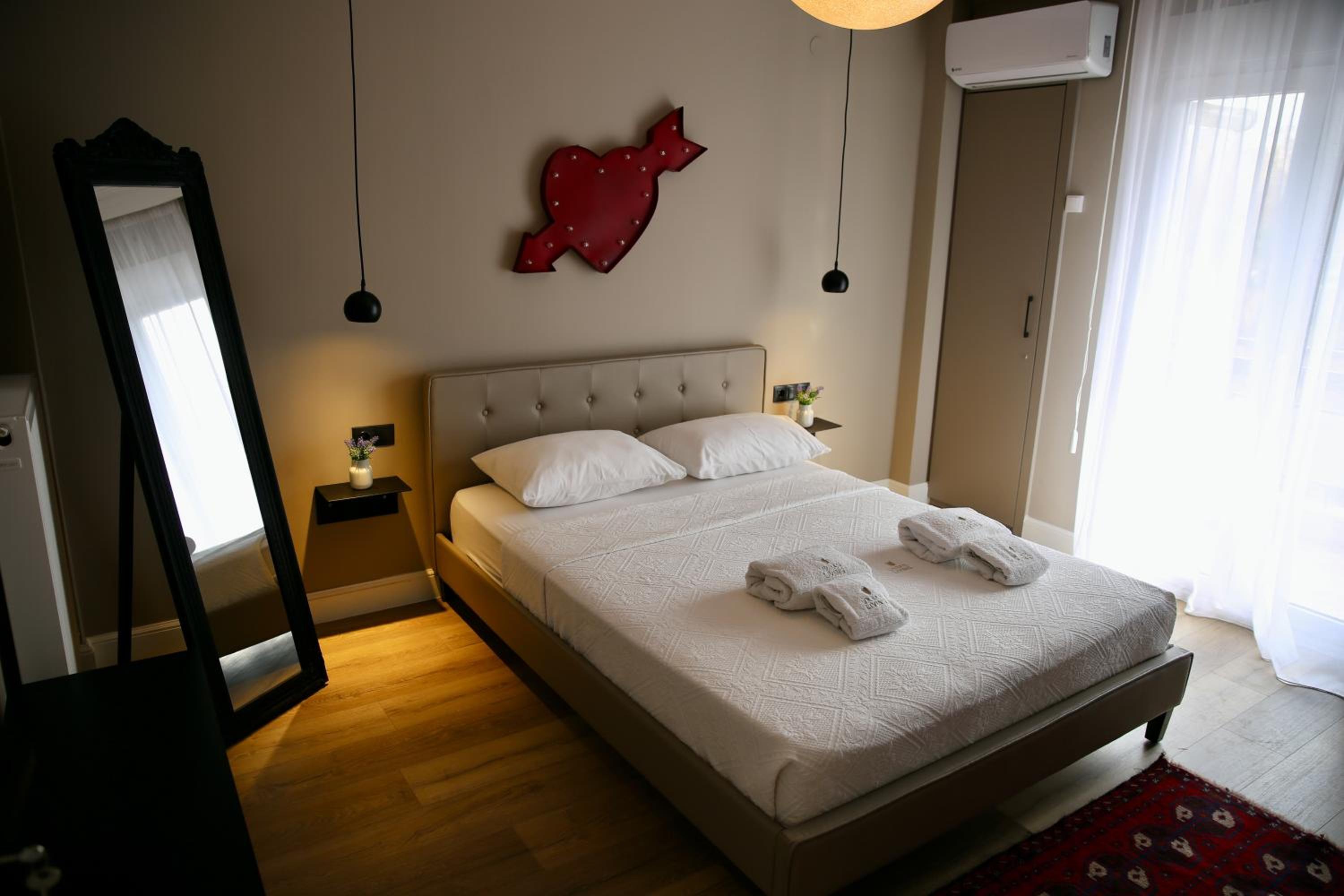 Two-Bedroom Apartment - Photo 32