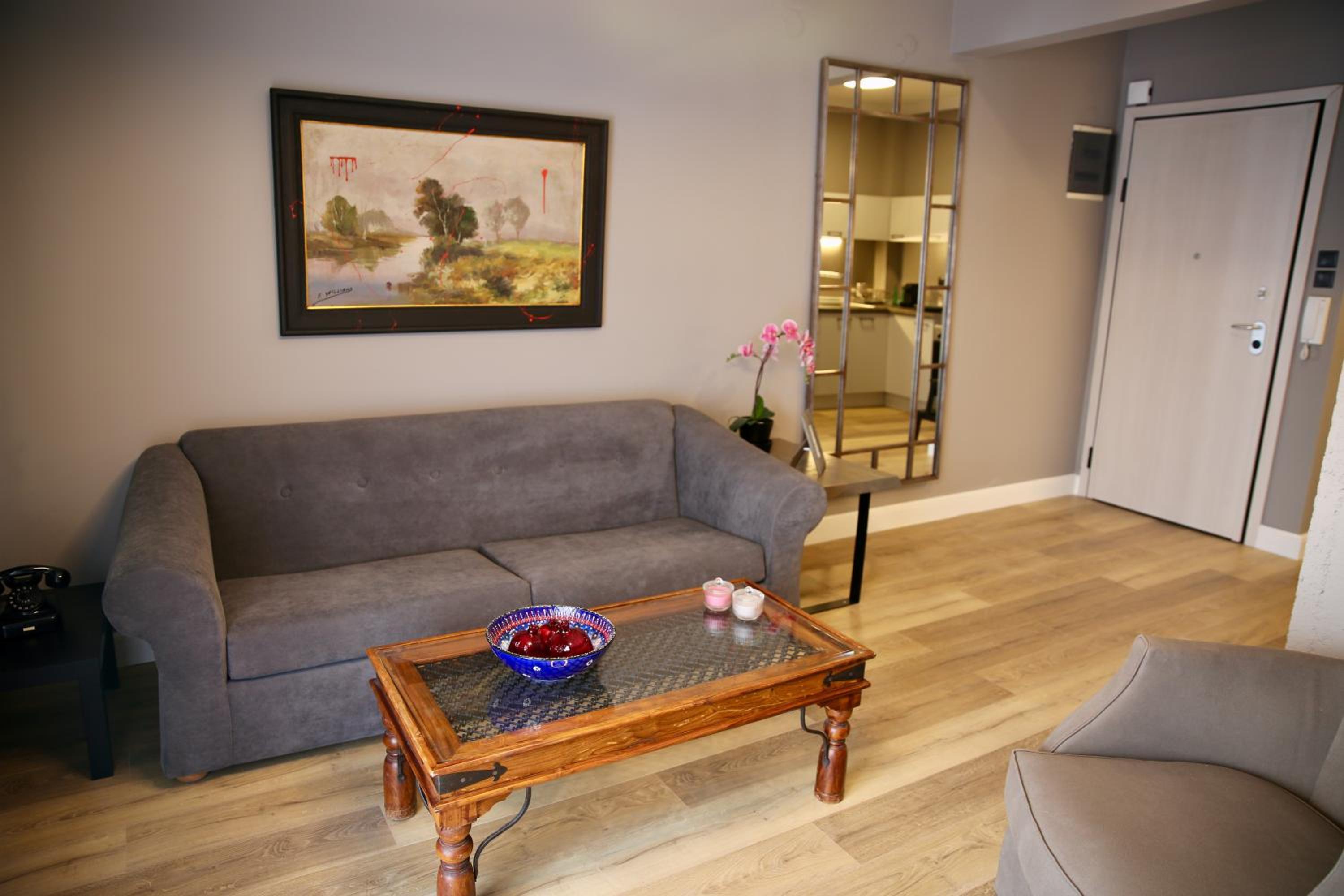 Two-Bedroom Apartment - Photo 6