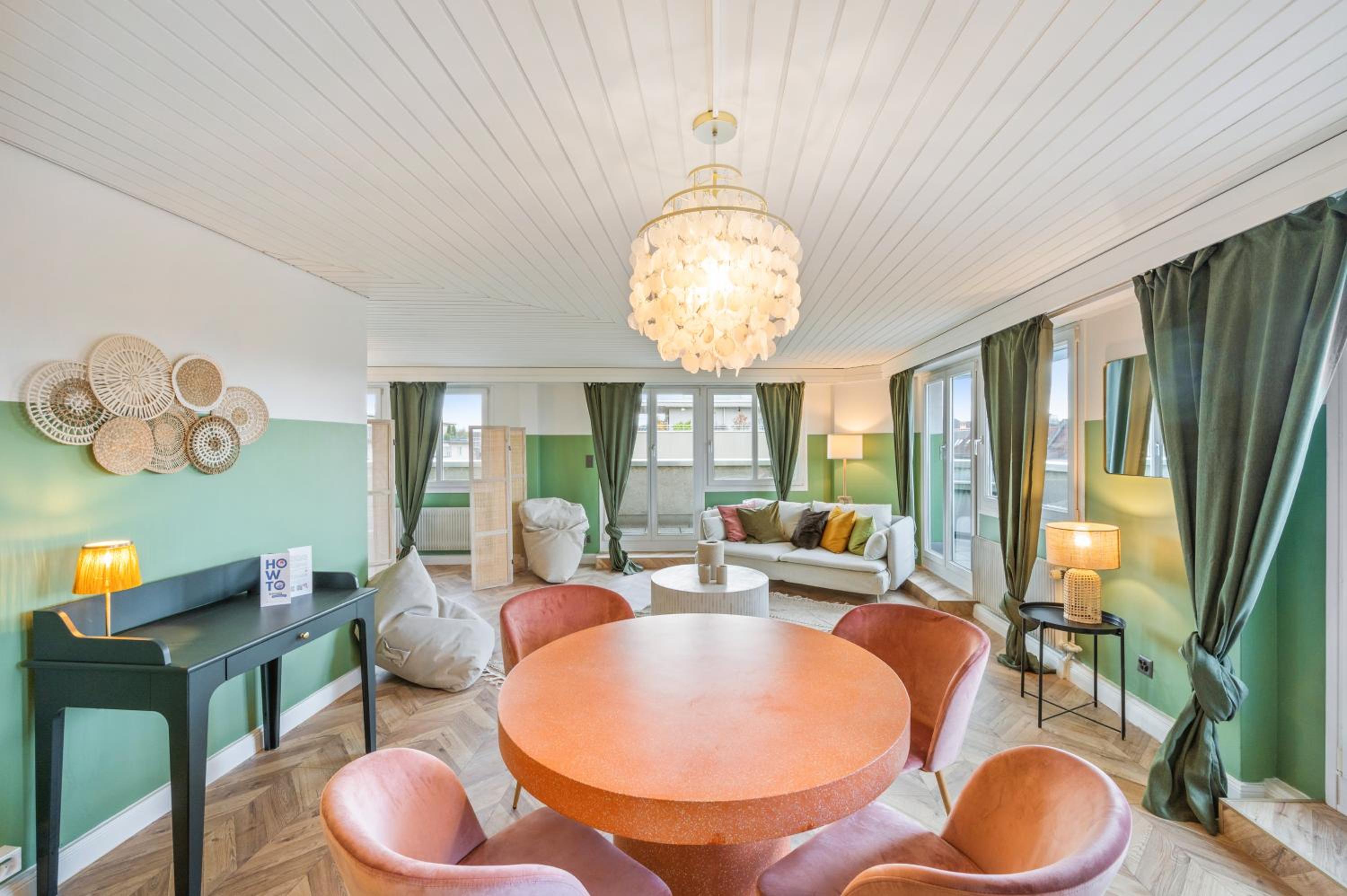 The Penthouse photo 2