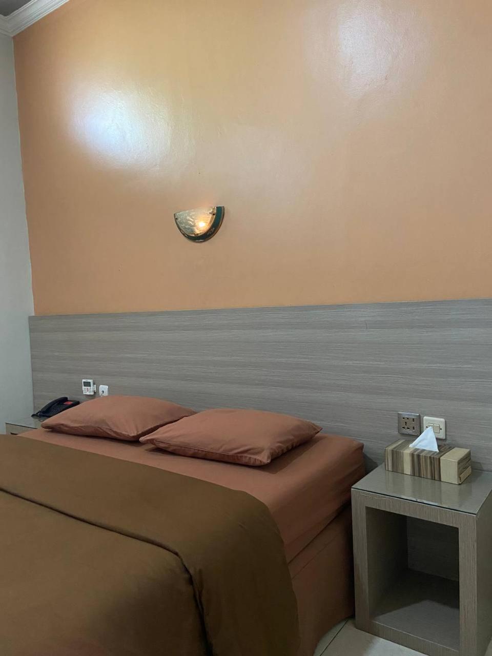 Deluxe Room - Photo 6