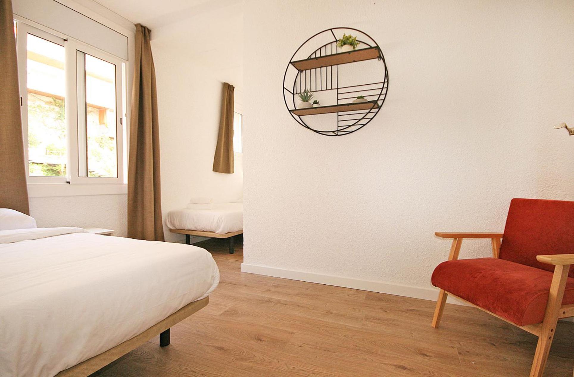 Two-Bedroom Apartment - Photo 2
