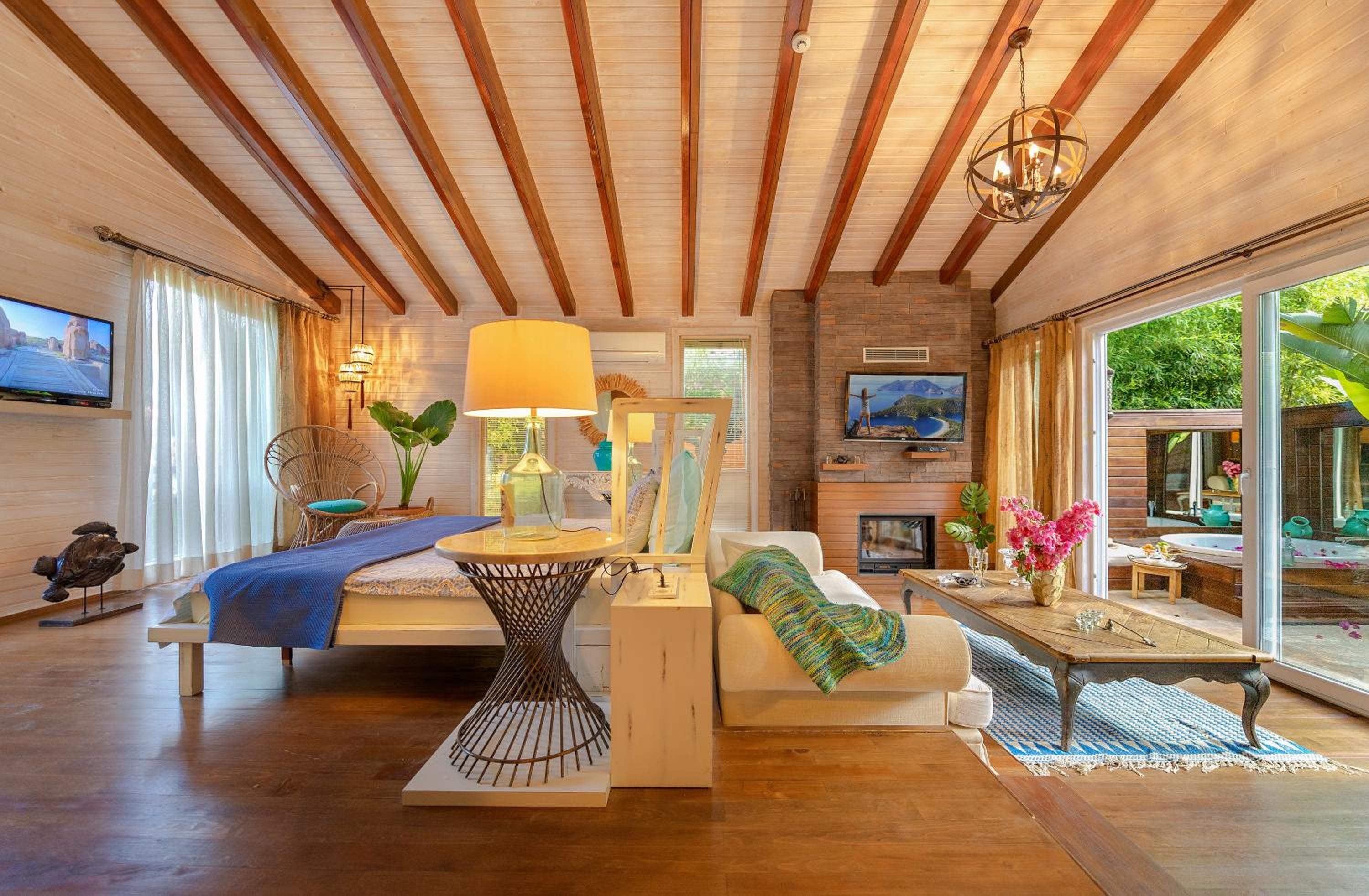 Deluxe Bungalow photo 1