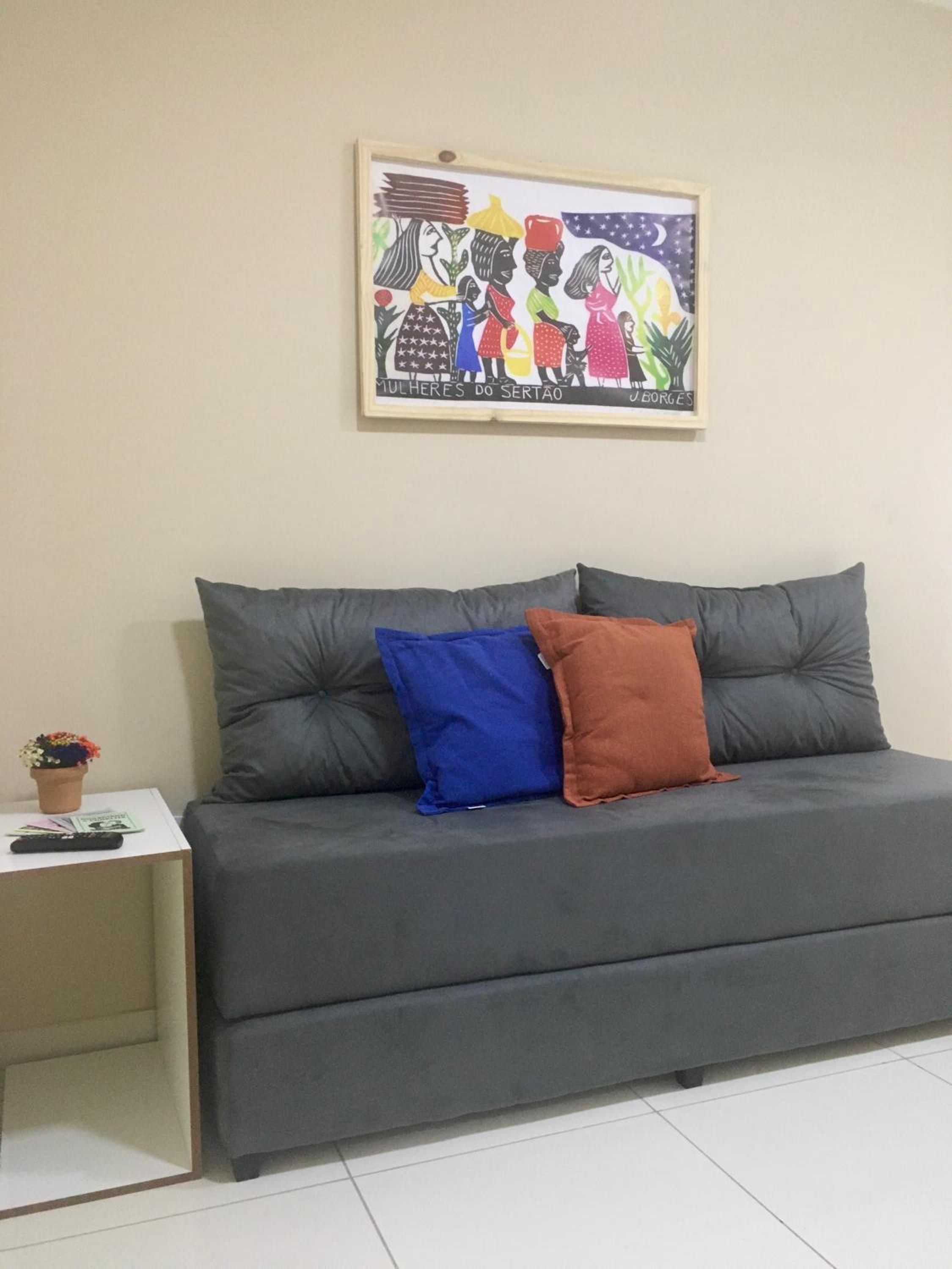 One-Bedroom Apartment - Photo 1