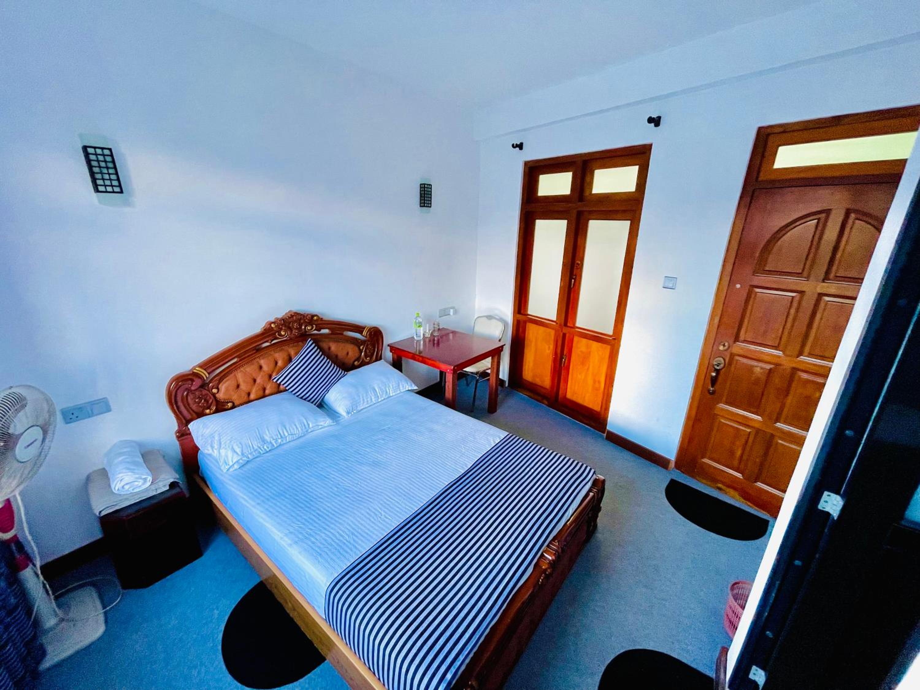 Deluxe Room (2 Adults + 1 Child) photo 2