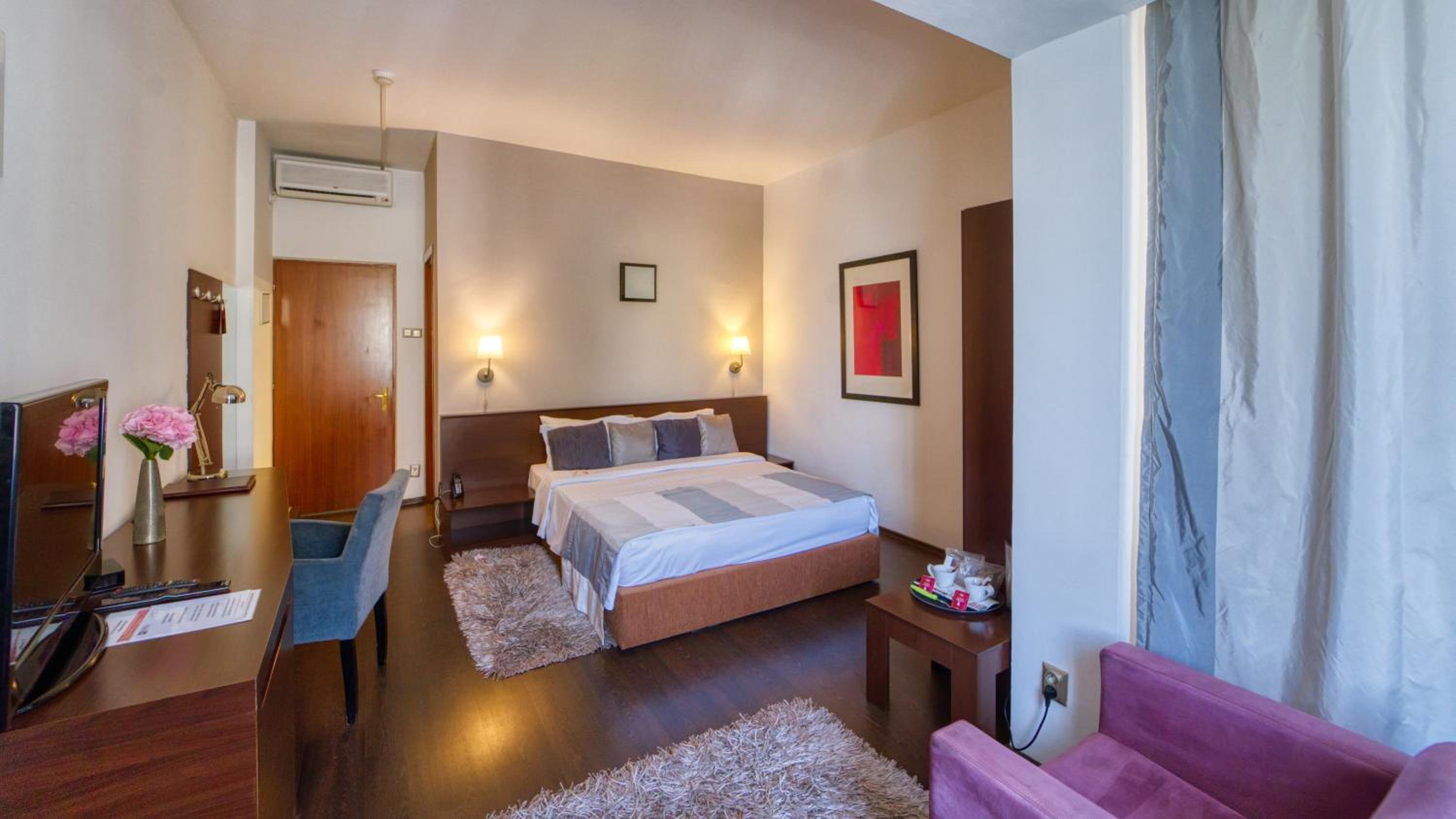 Special Offer - Superior Double Room With One-Way Airport Transfer photo 1