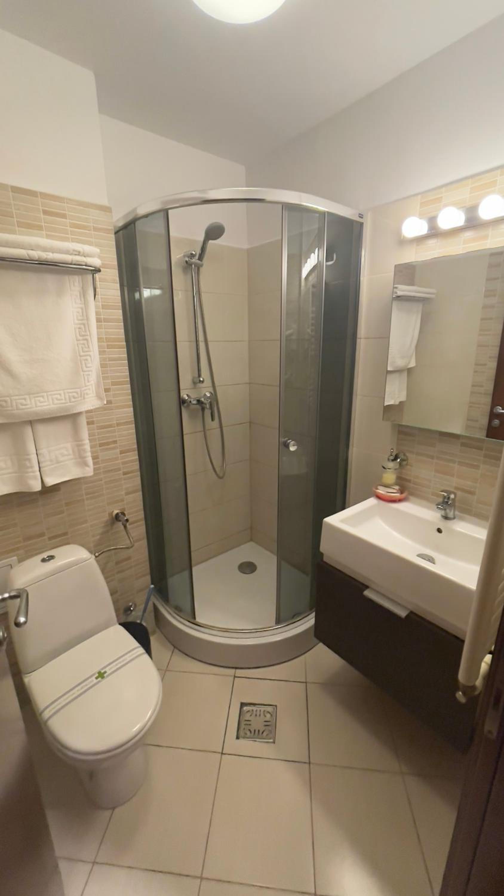 Deluxe Double Room - Photo 5
